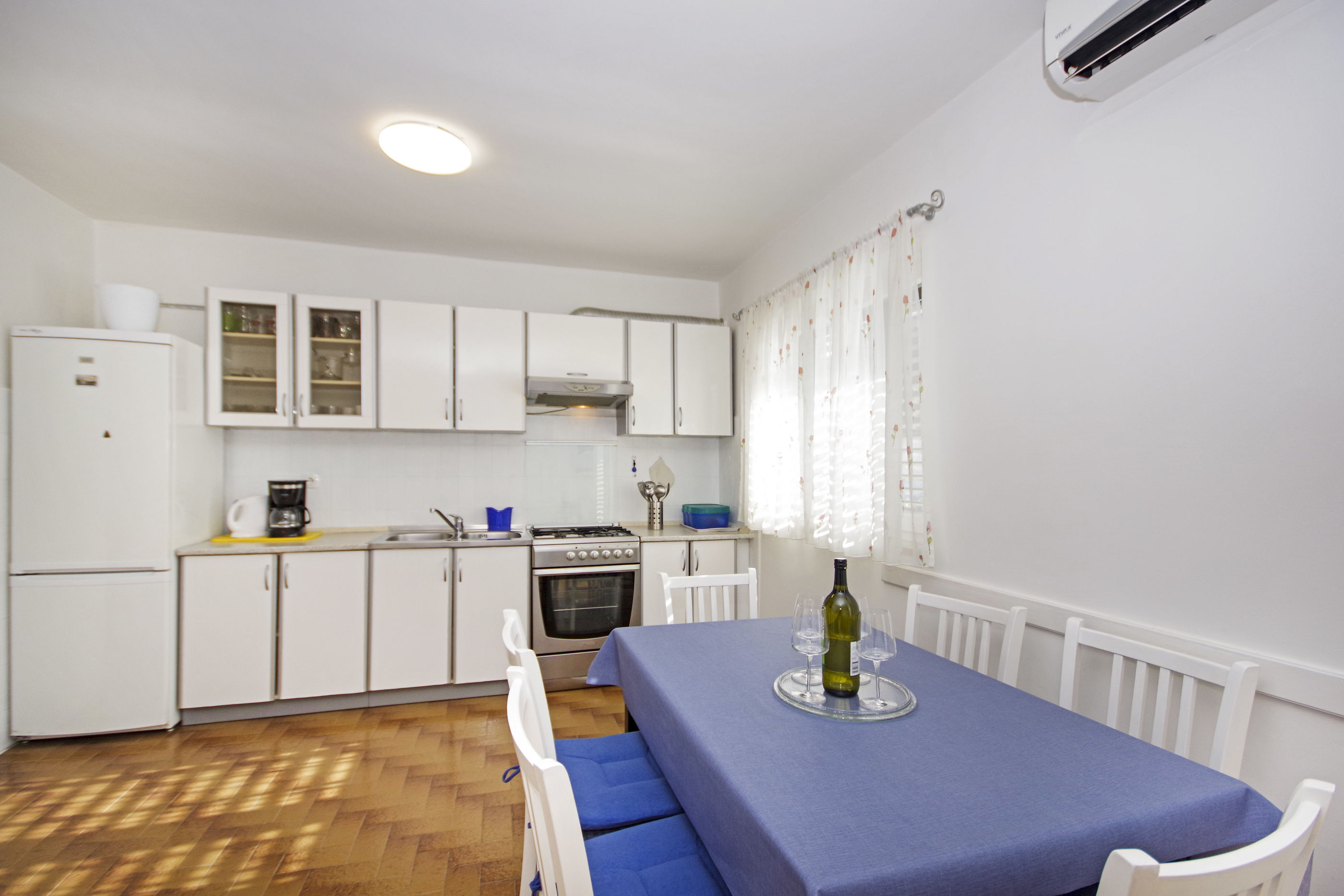 Apartment Danica 38861-A1