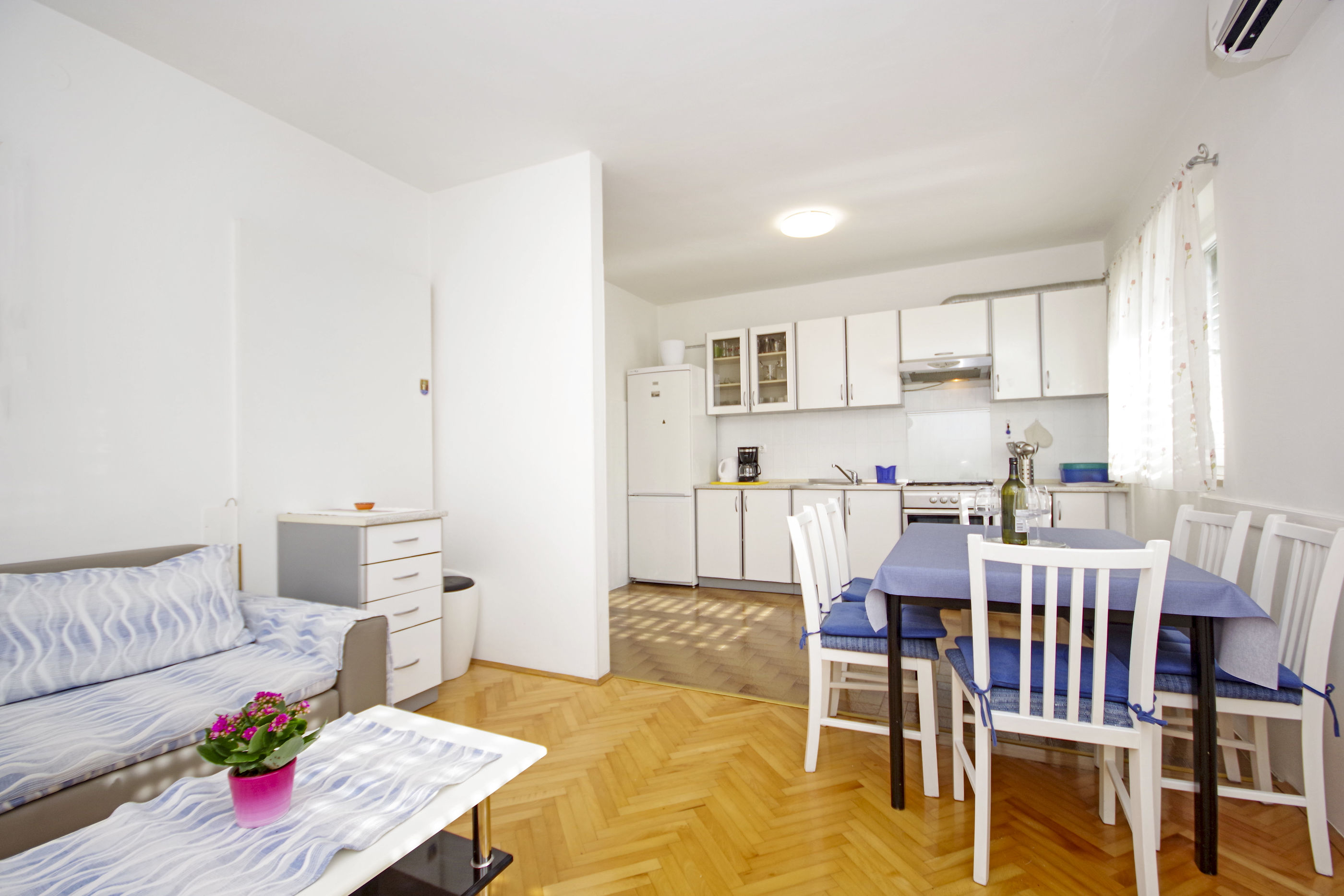 Apartment Danica 38861-A1