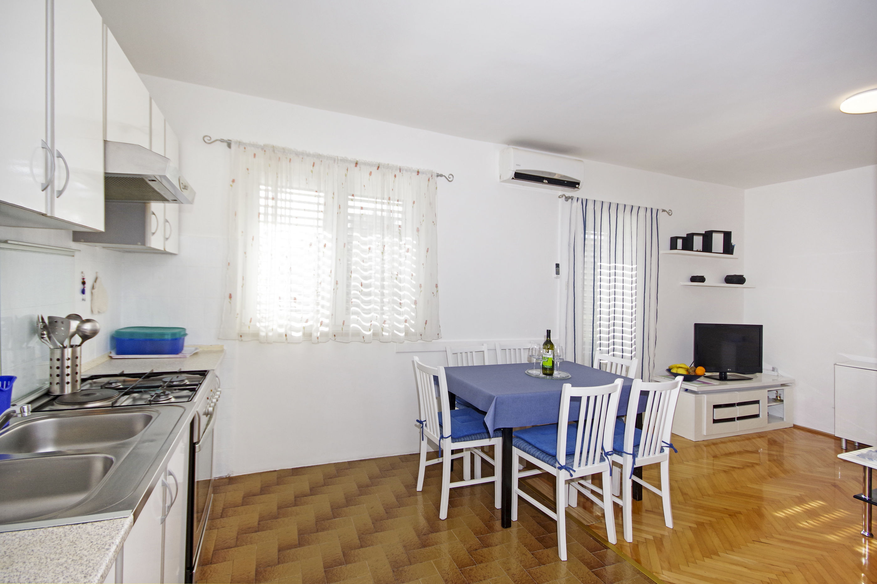 Apartment Danica 38861-A1