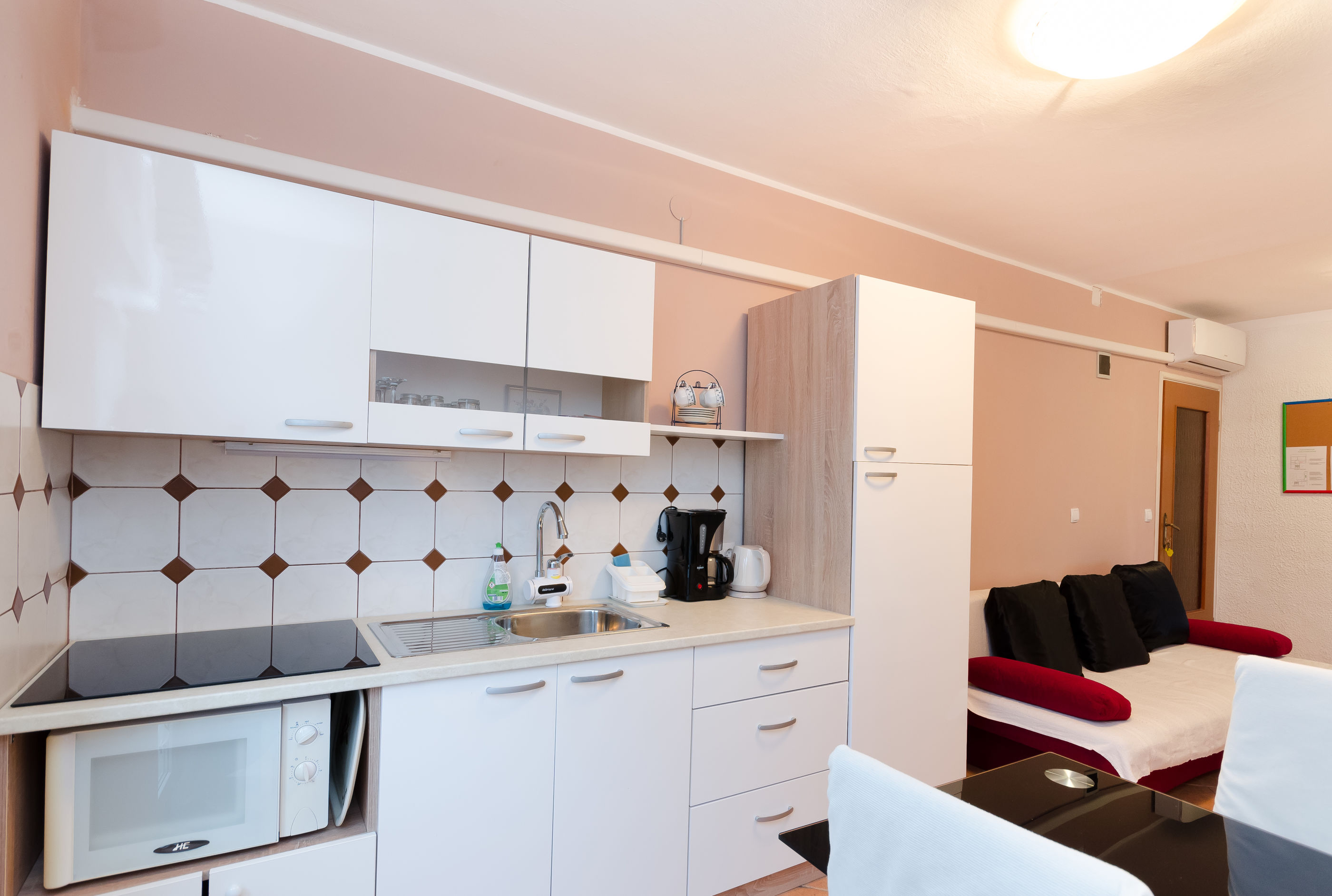 Apartments and Room Mirjana 86871-A1