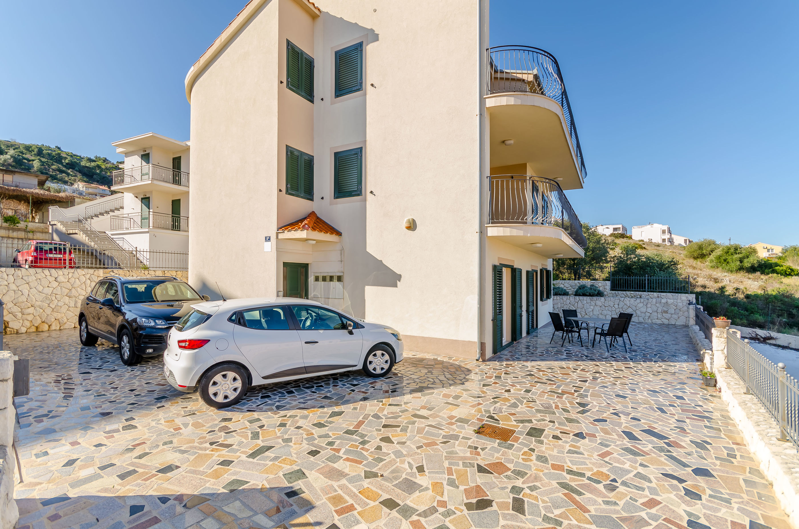 Apartments Mia 77371-A2