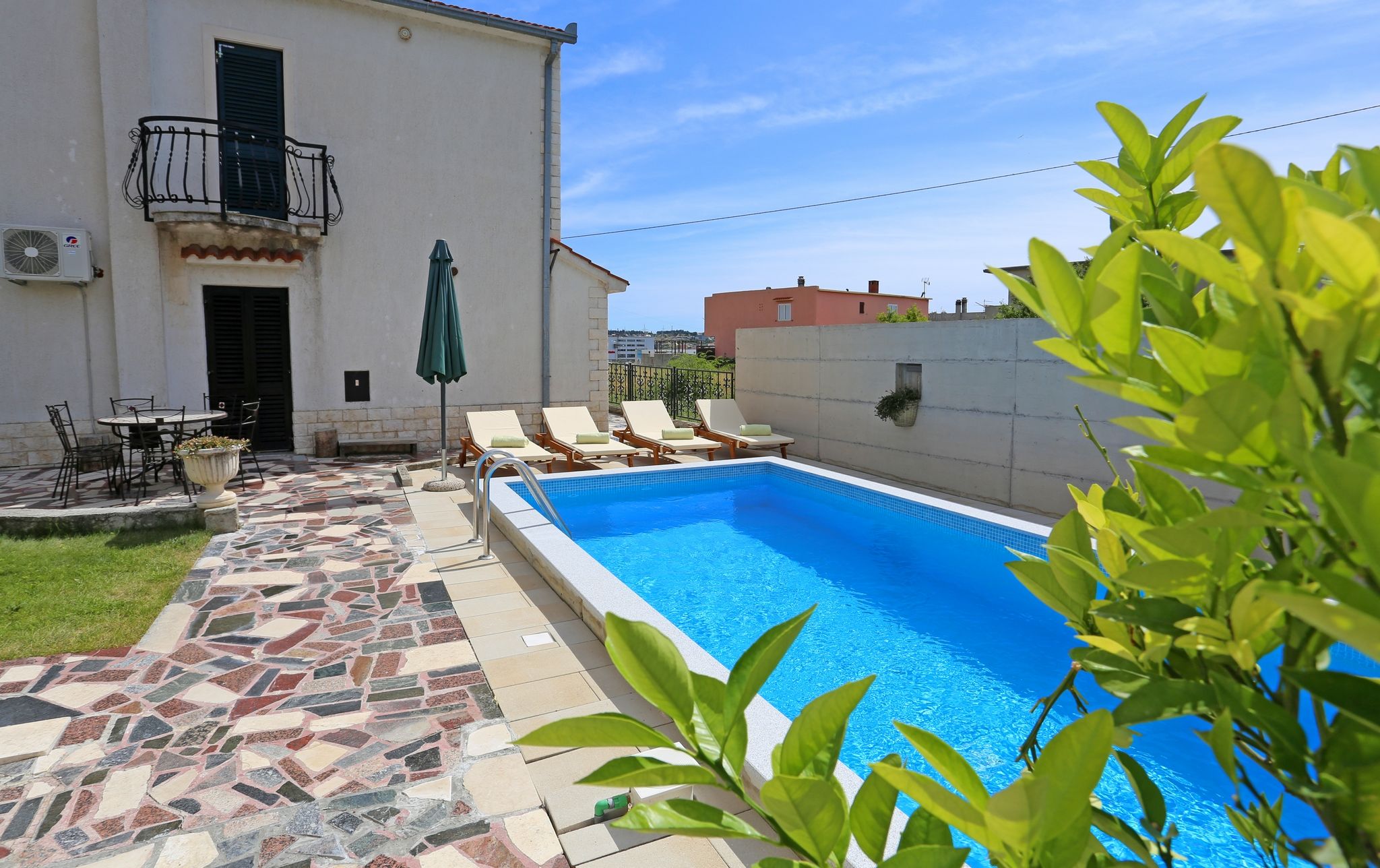 Apartment Ana with private pool 77621-A1