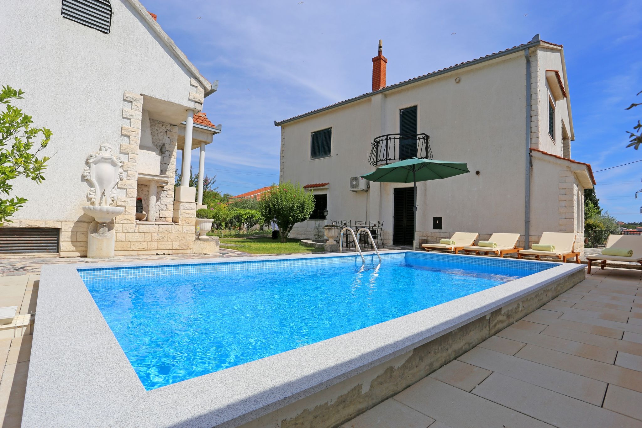 Apartment Ana with private pool 77621-A1