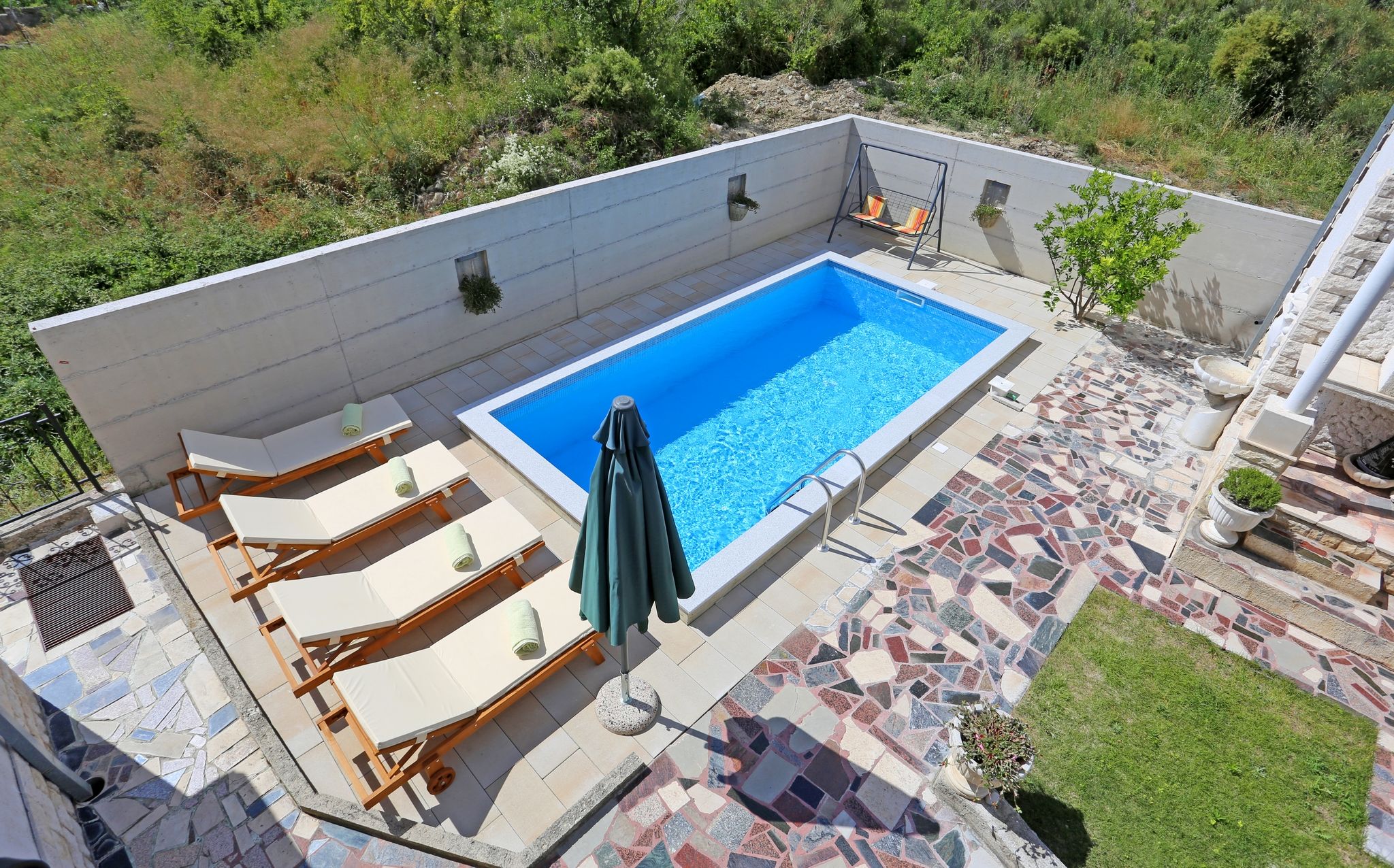Apartment Ana with private pool 77621-A1