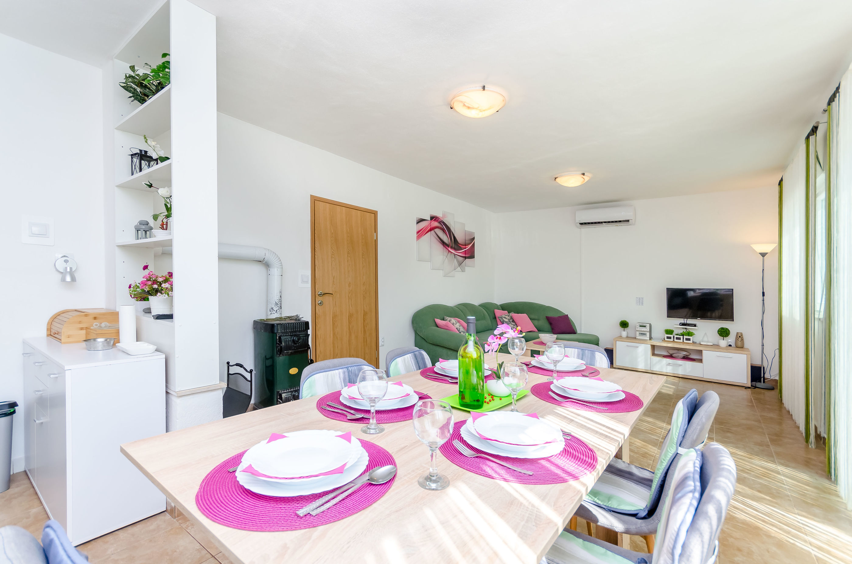 Apartment Snjezana 72001-A1