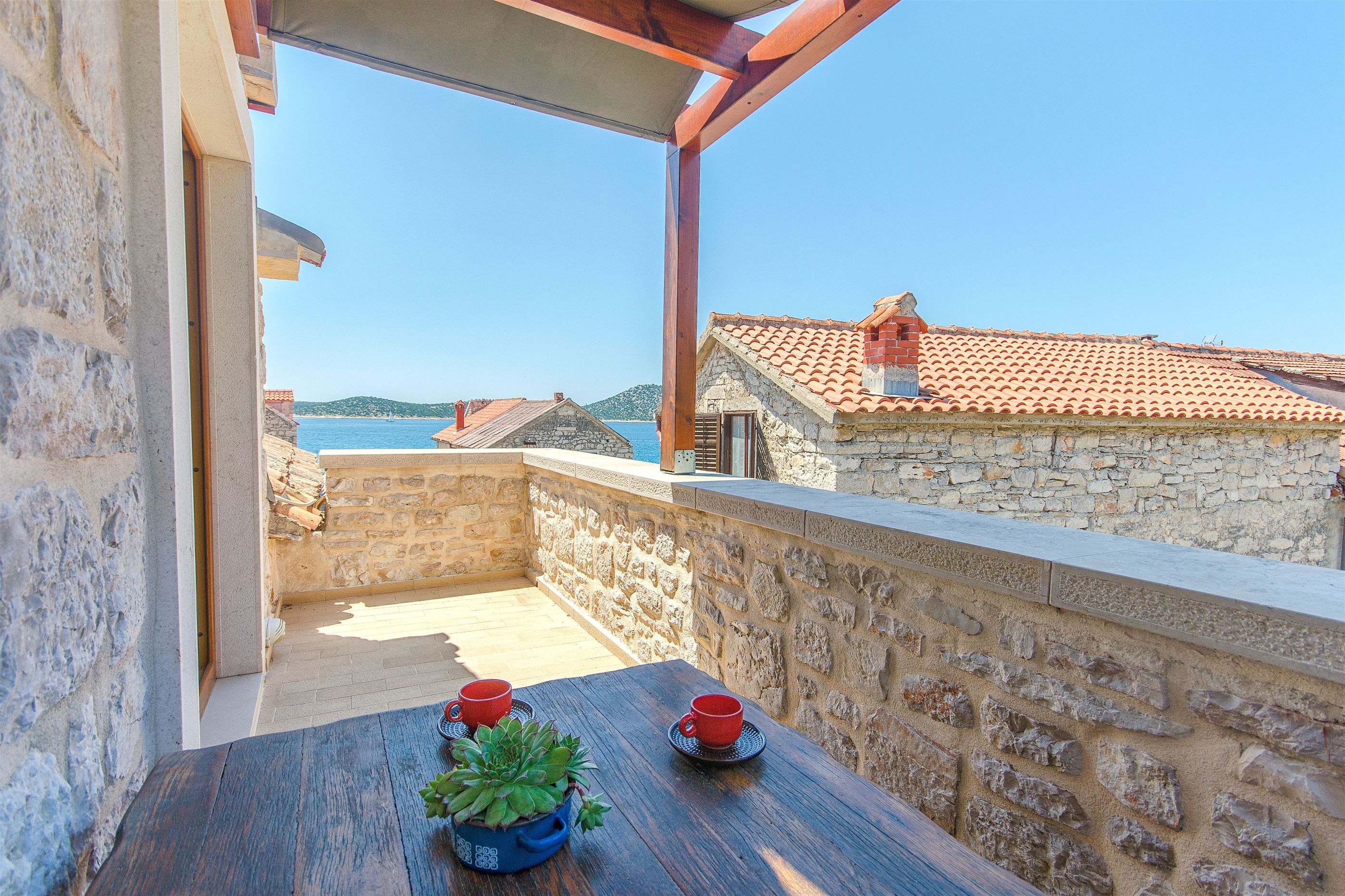 House Stone house island Prvić 27111-K1