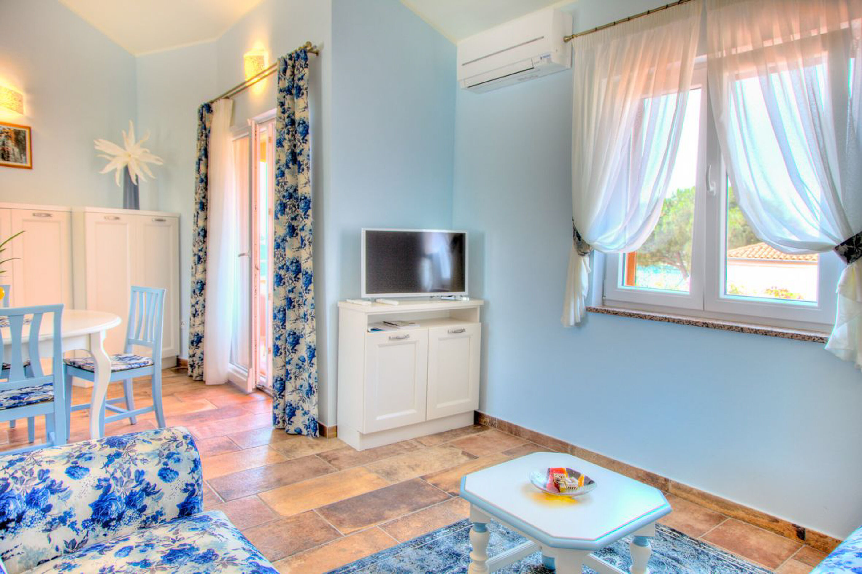 Apartments Petra near beach 70851-A2