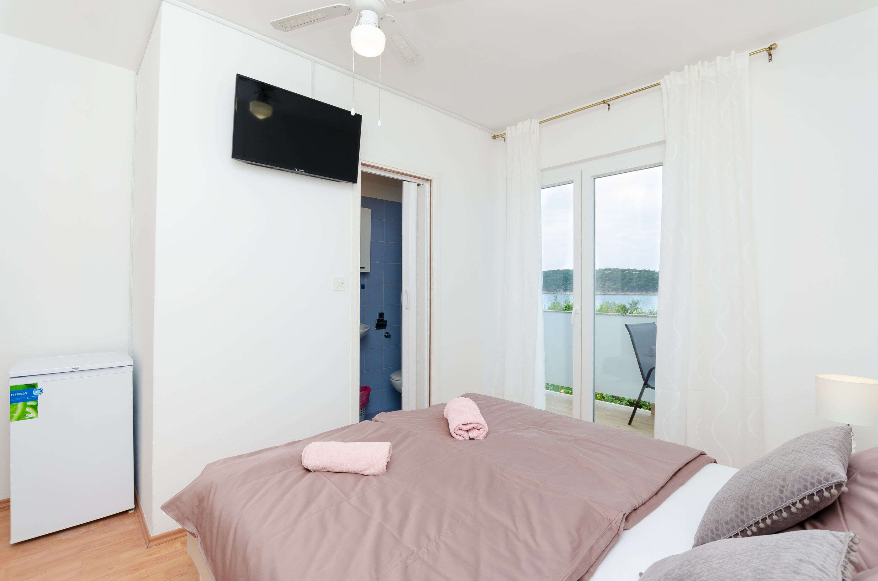 Apartments and Rooms Bianca 60492-S1
