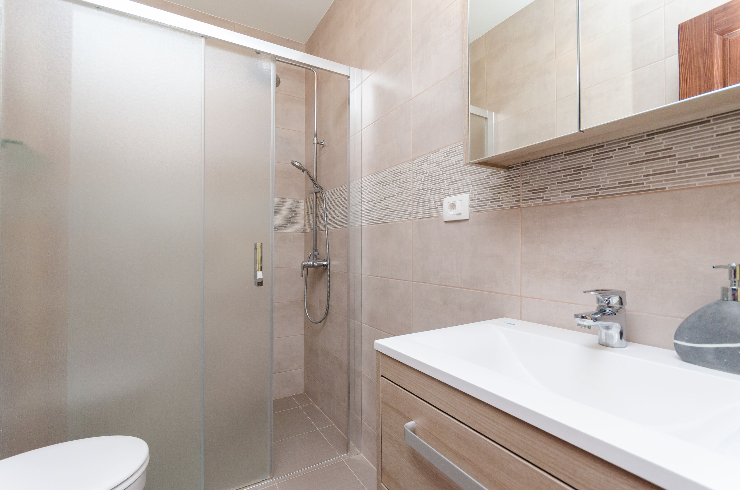 Apartments and Room Ljubica 87051-A3