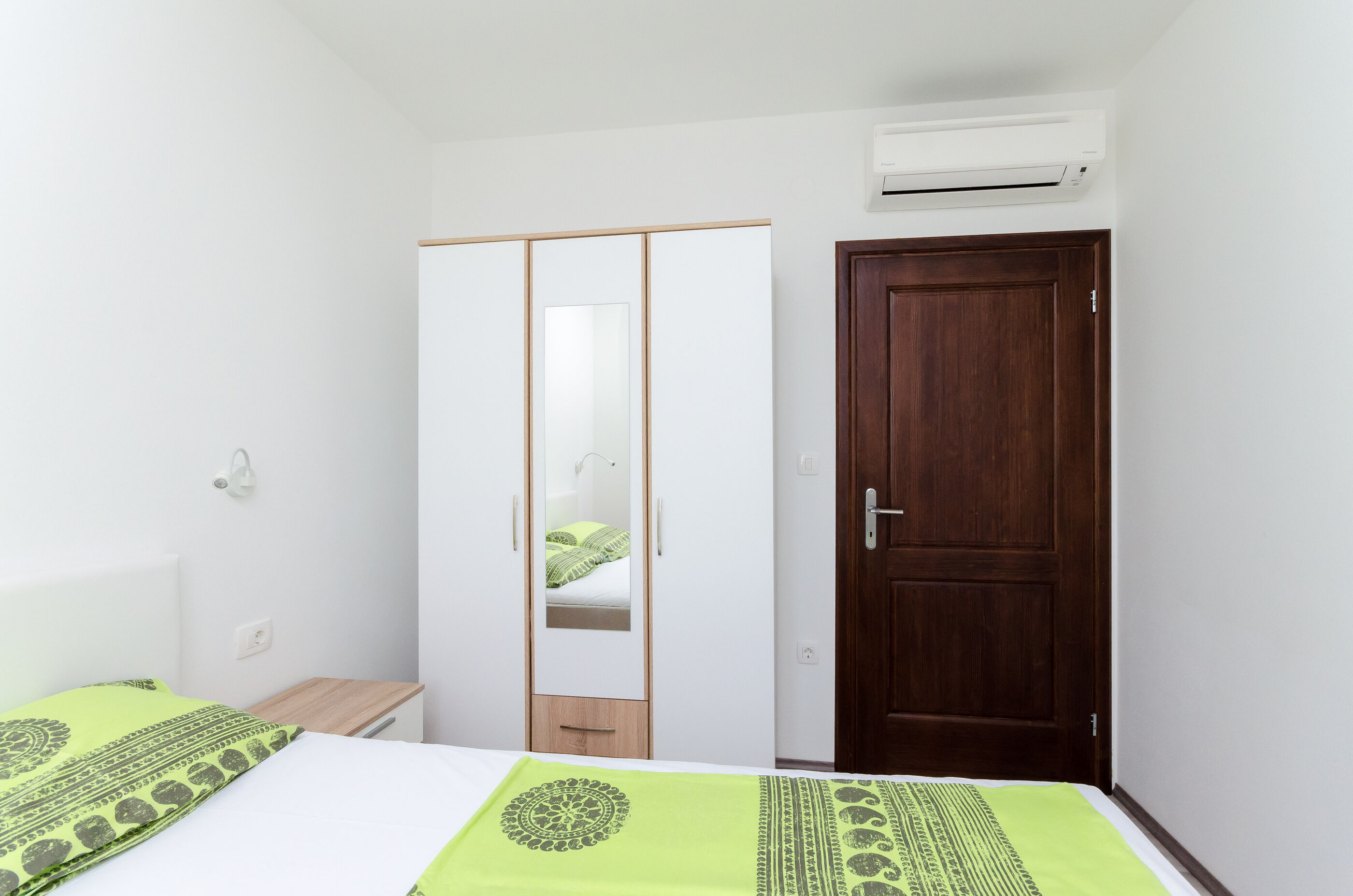 Apartments and Room Ljubica 87051-A3