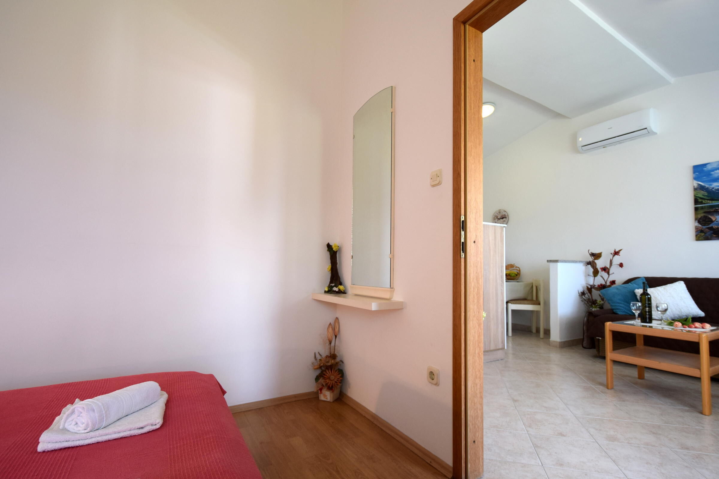 Apartments Ivan T 94092-A2