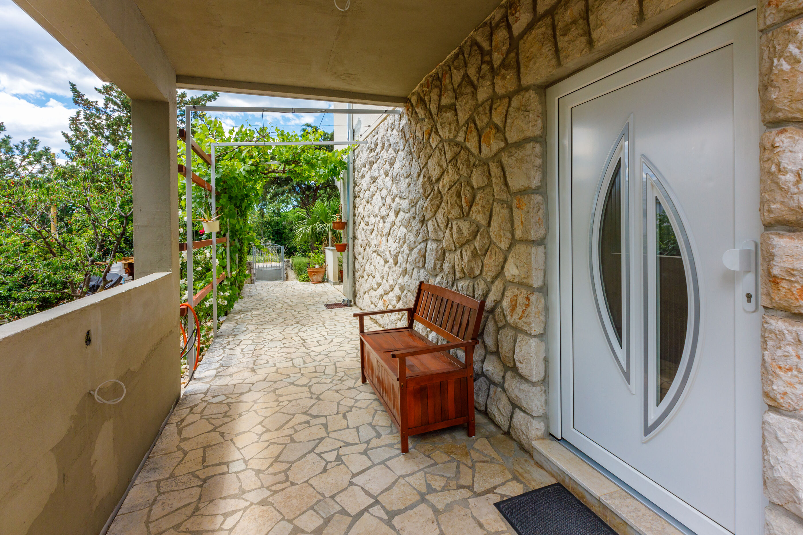 Apartments Dolloree 77961-A1