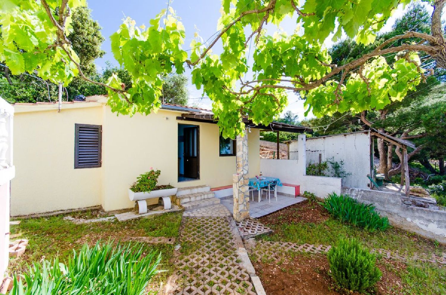 House Slišković 38792-K1
