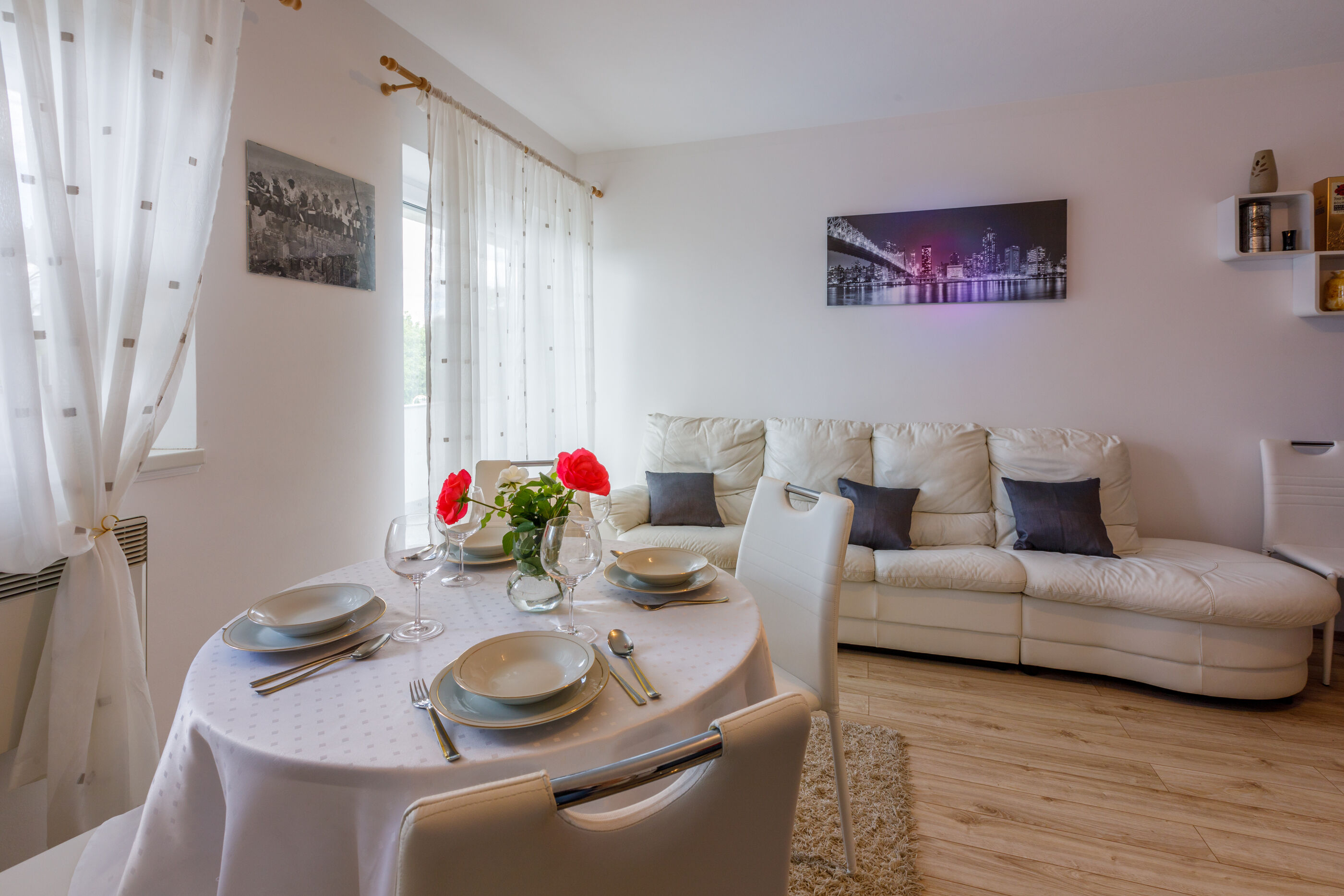 Apartments Dolloree 77961-A1