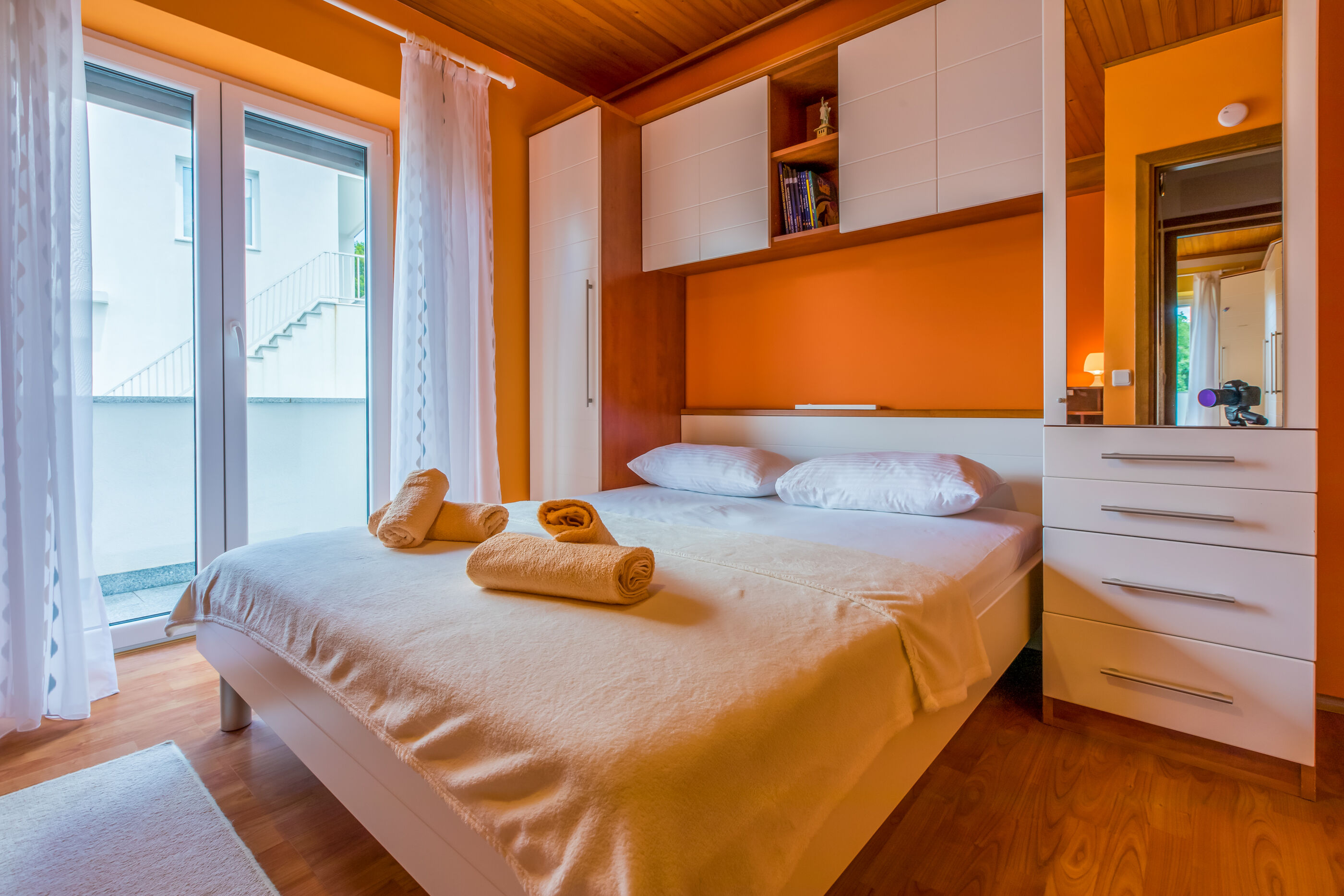 Apartments Dolloree 77961-A1