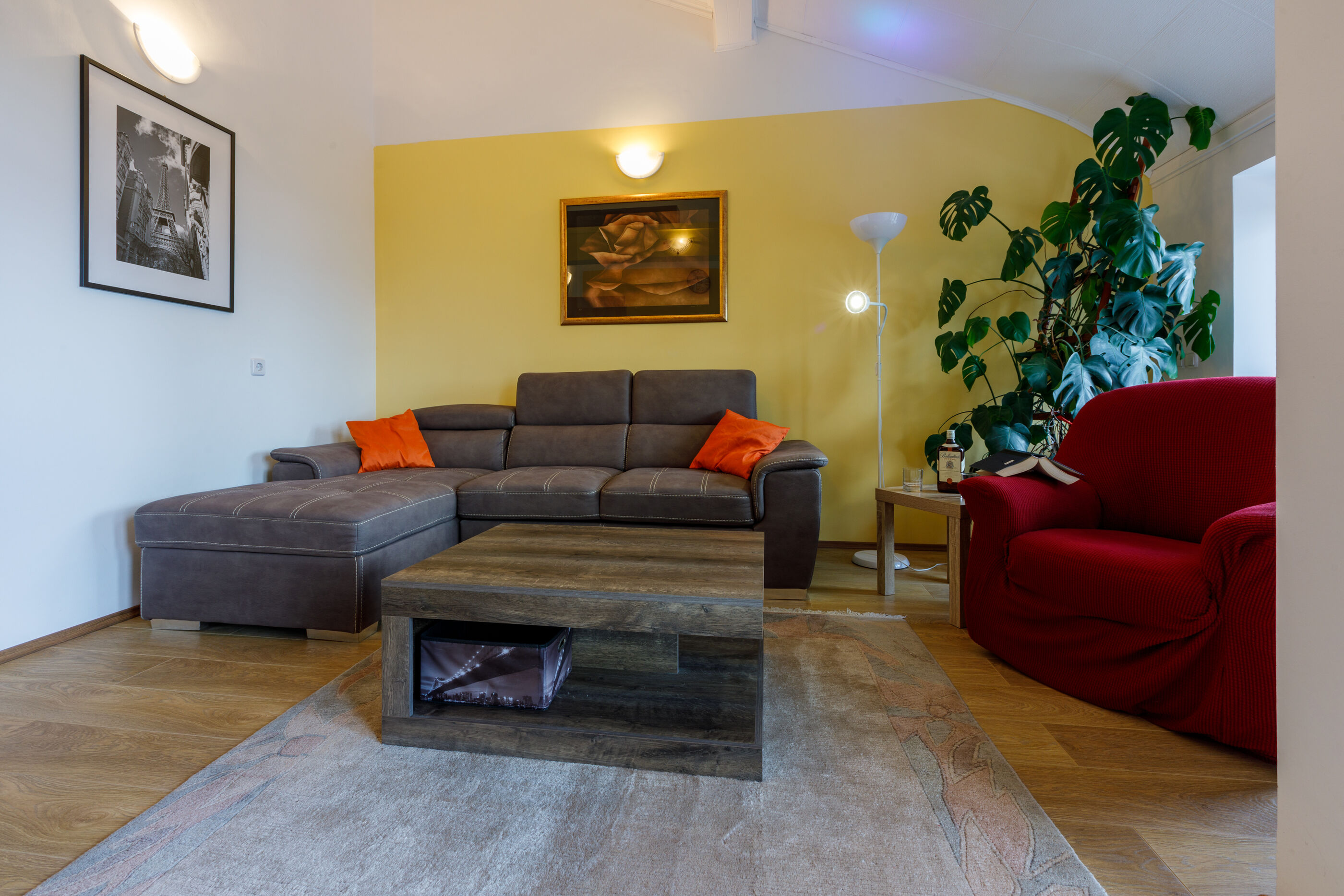 Apartments Dolloree 77961-A2