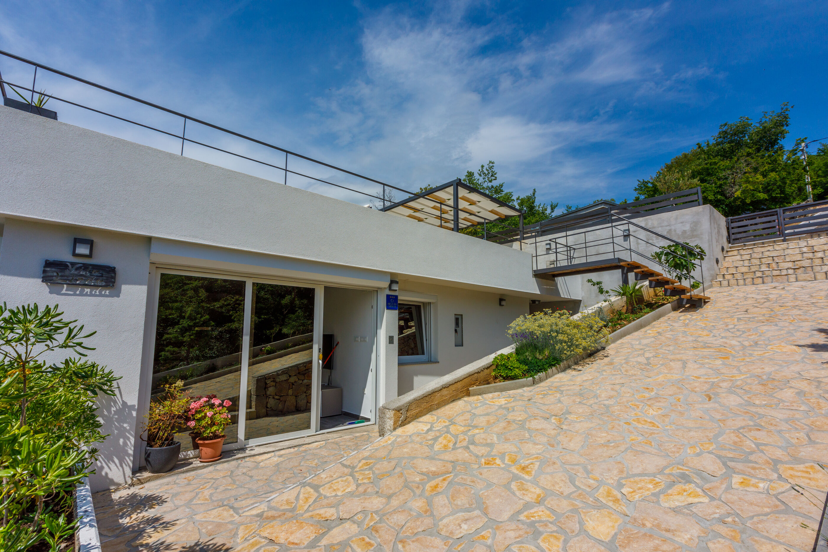 House Linda 2 62889-K1