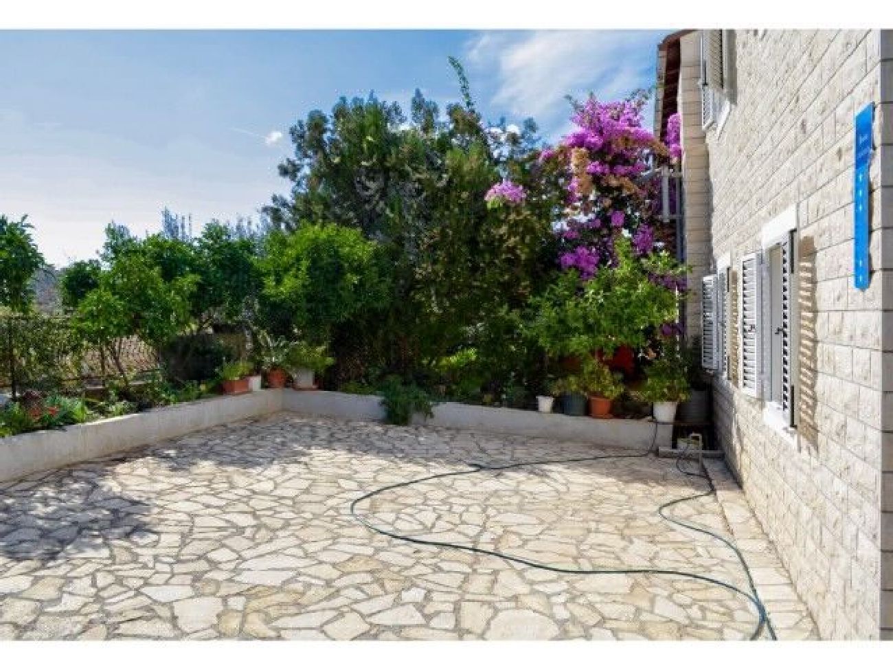 Apartments Jakov 41861-A1