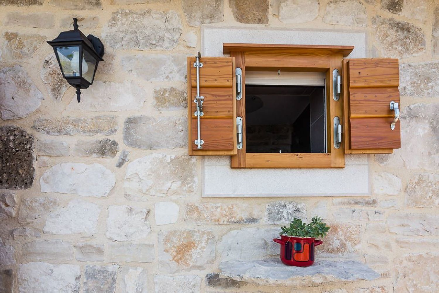 House Vesna Kupinova 46801-K1