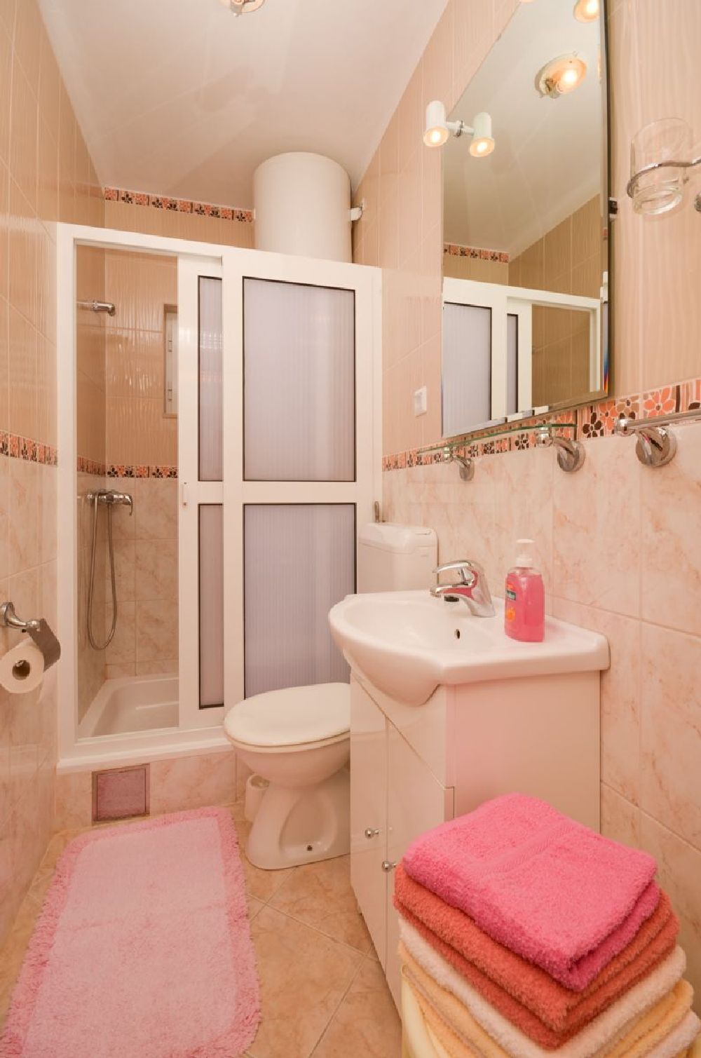 Apartments Zvonimir 40781-A3