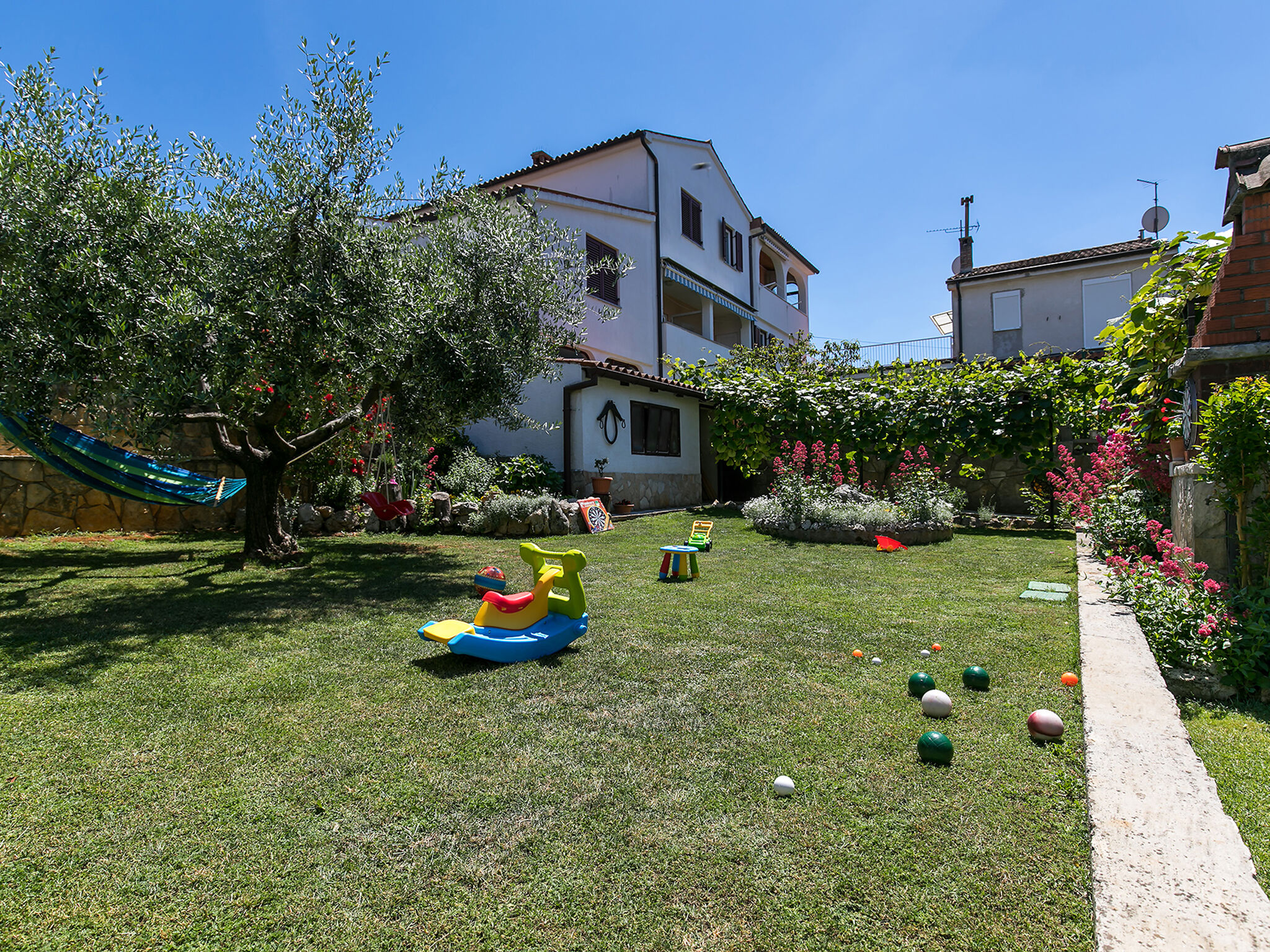 Apartment Loredana 72811-A1