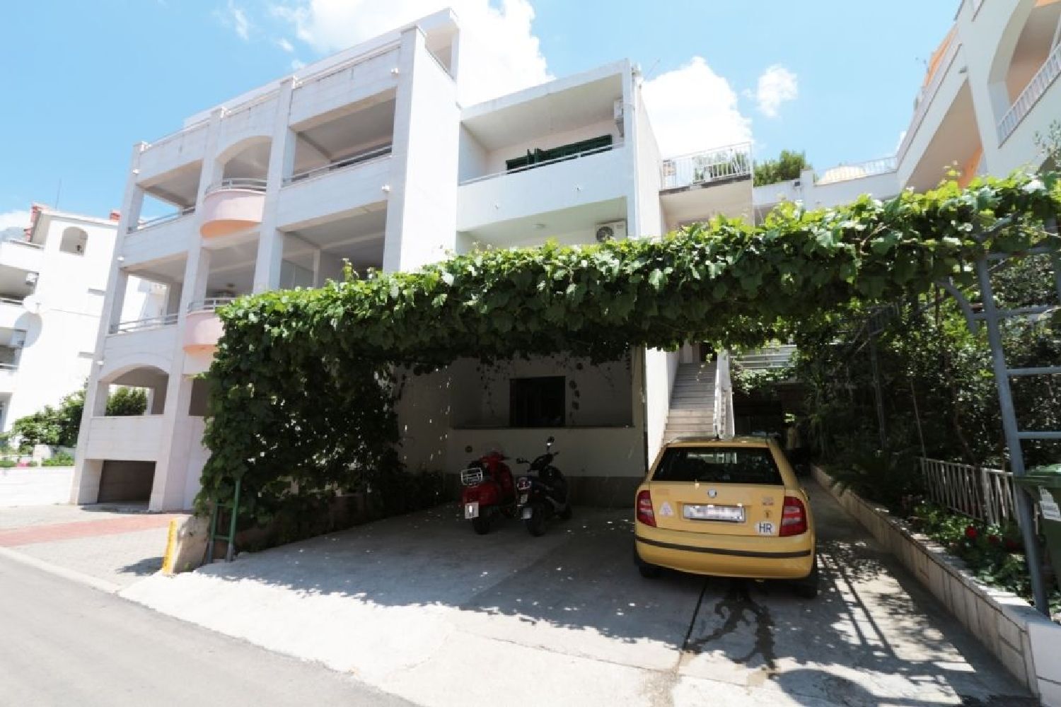 Apartments and Room Nevenka 37001-A1