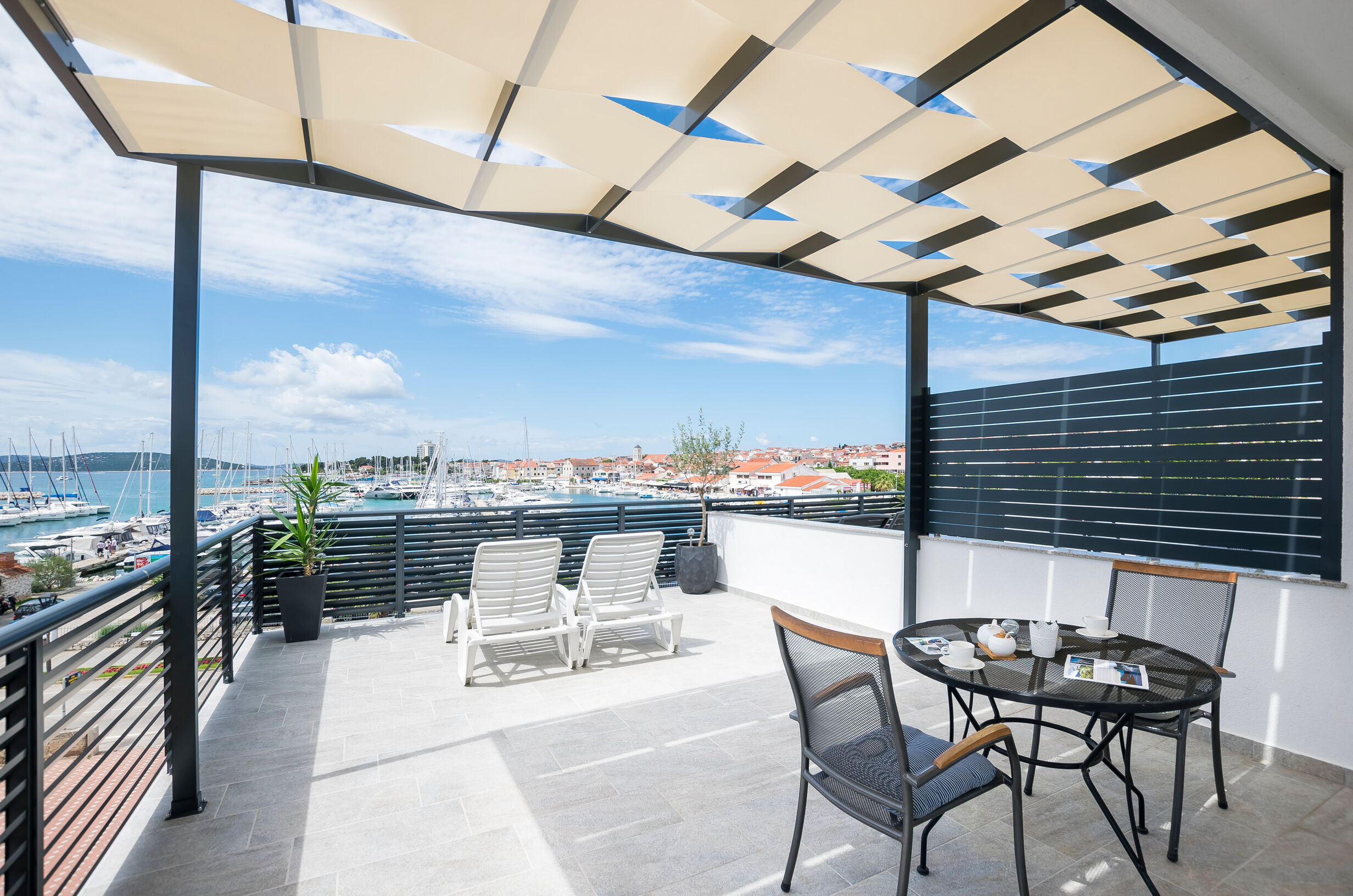 Apartments and Rooms Mare 11171-A2