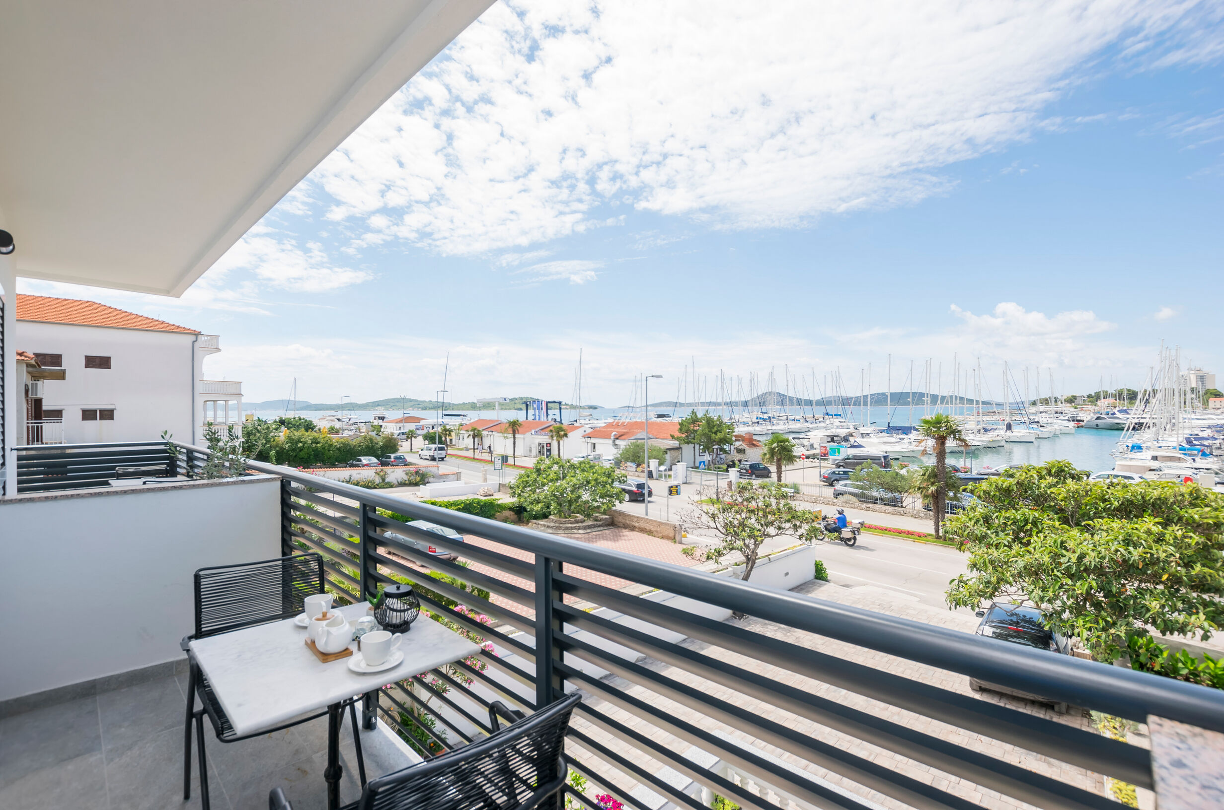 Apartments and Rooms Mare 11171-A3