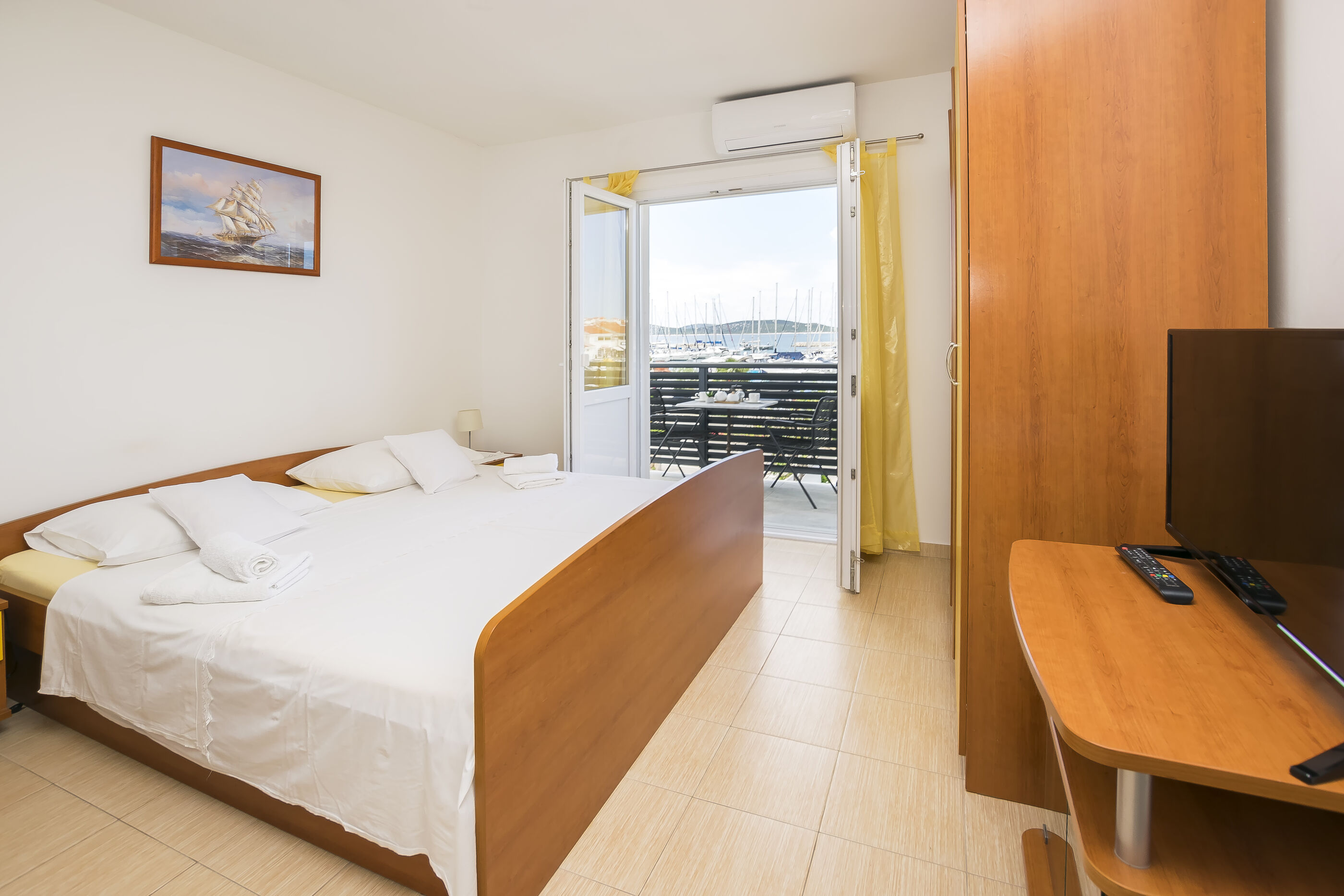 Apartments and Rooms Mare 11171-A4