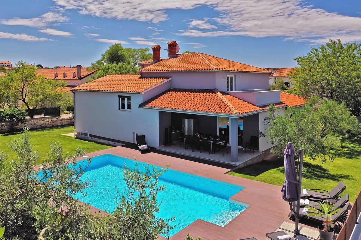 Villa Entini 73857-K1