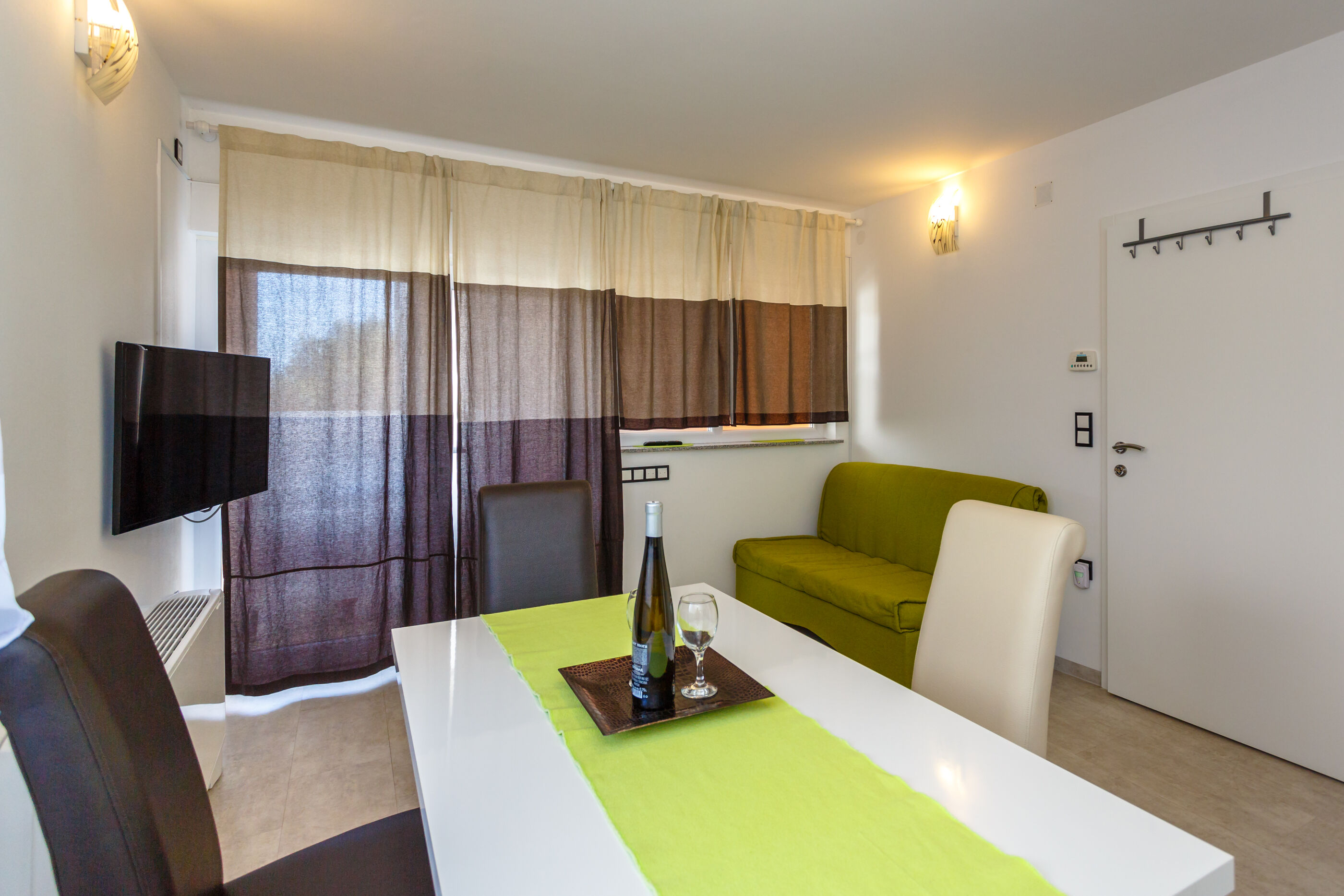 Apartments VLADO DERK 15145-A1