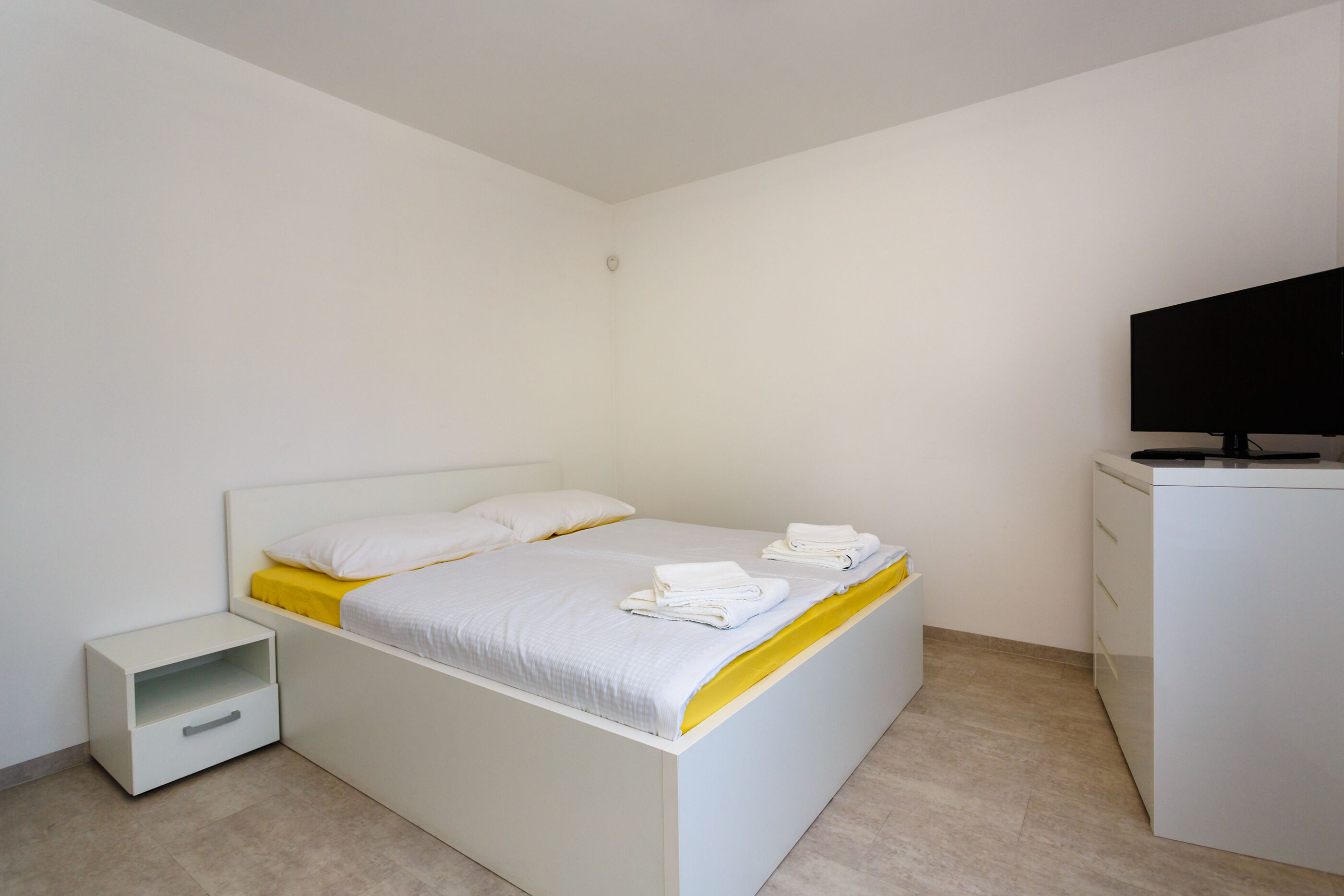 Apartments VLADO DERK 15145-A1
