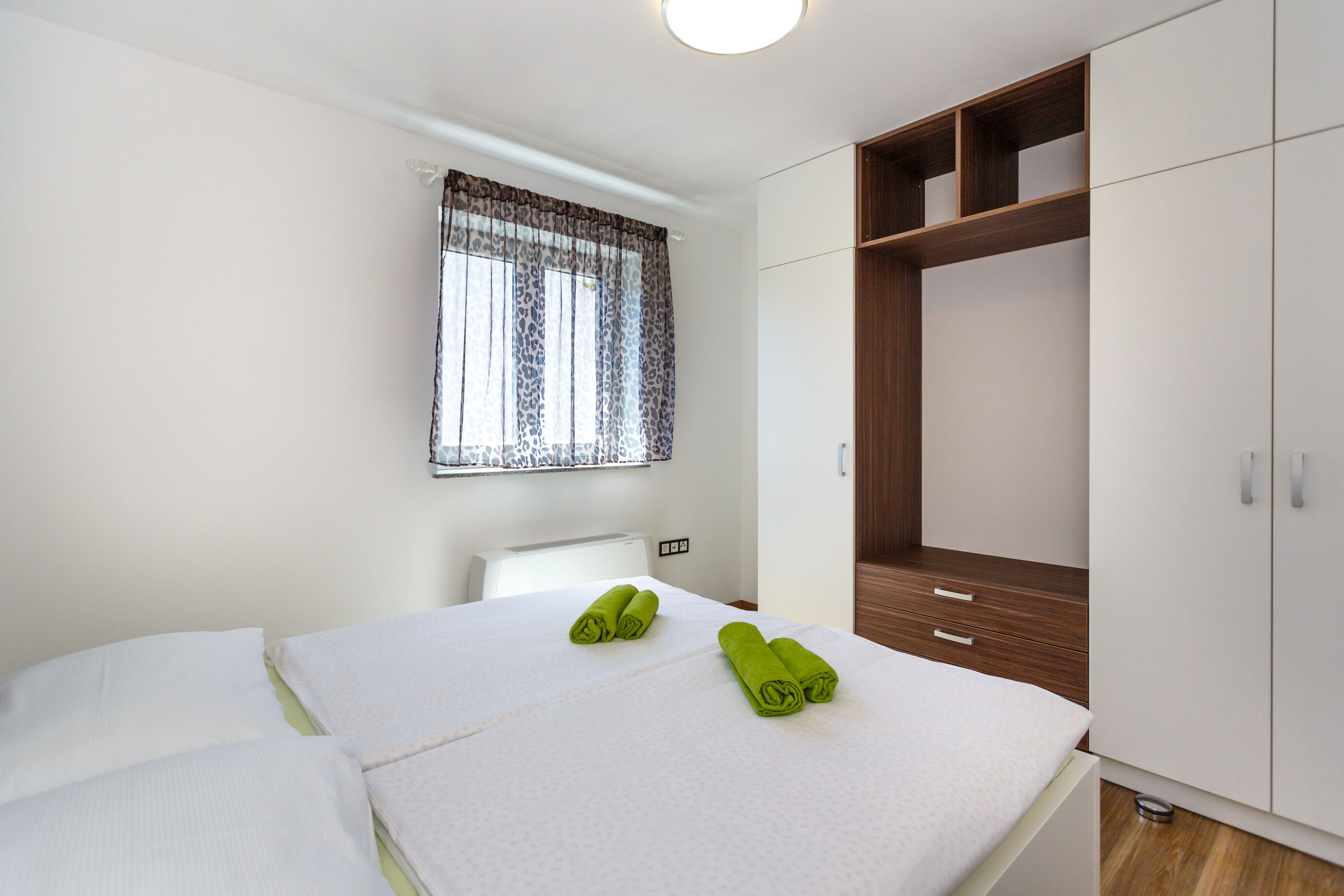 Apartments VLADO DERK 15145-A2