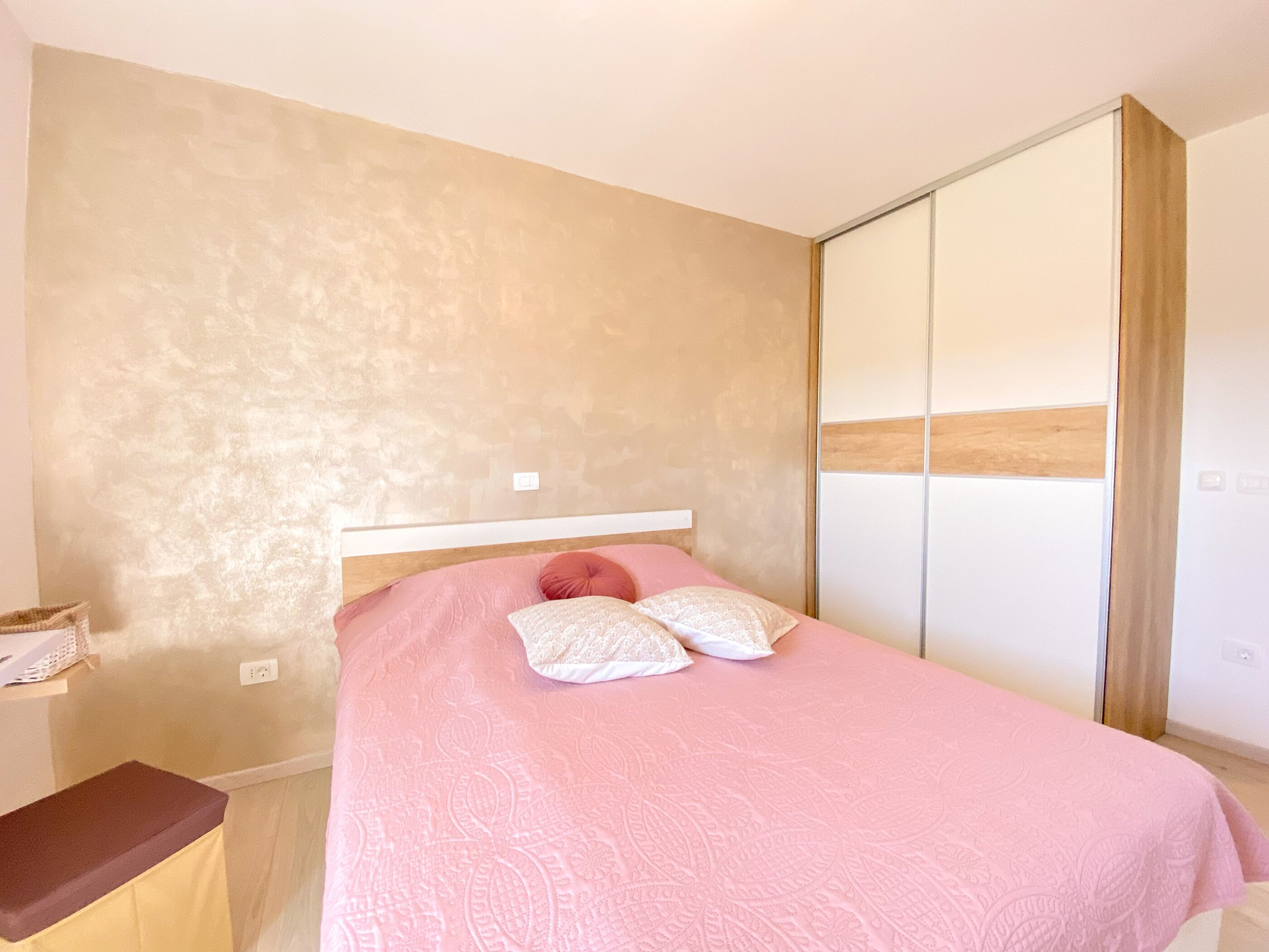 Apartment EMA 79173-A1