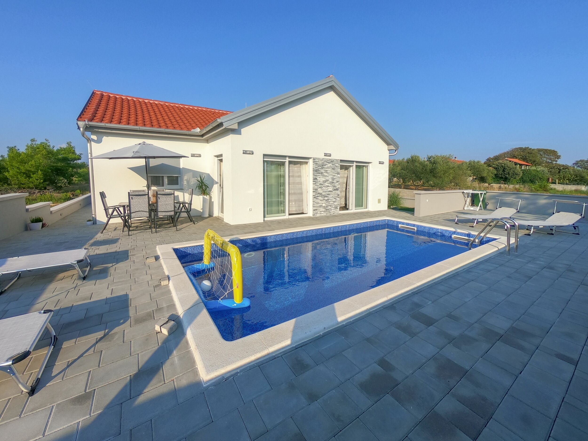 Villa Nicolle 44968-K1