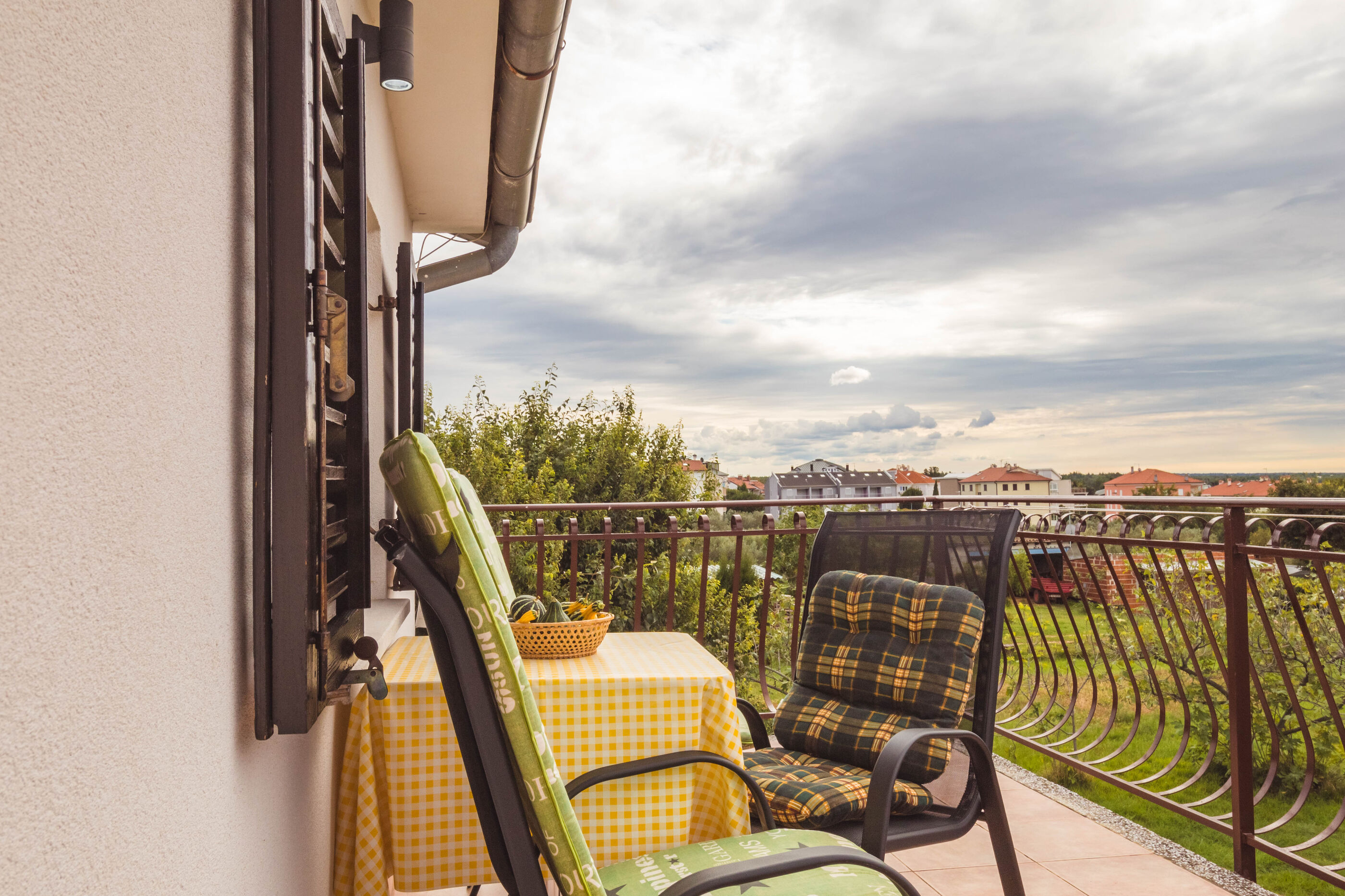 Apartments and Room LUCIANA Savudrija 79166-A1