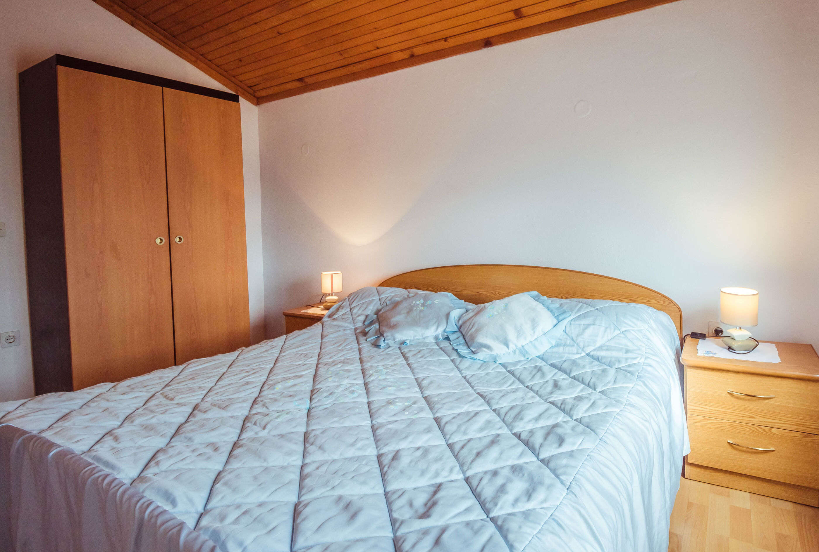 Apartments and Room LUCIANA Savudrija 79166-A1