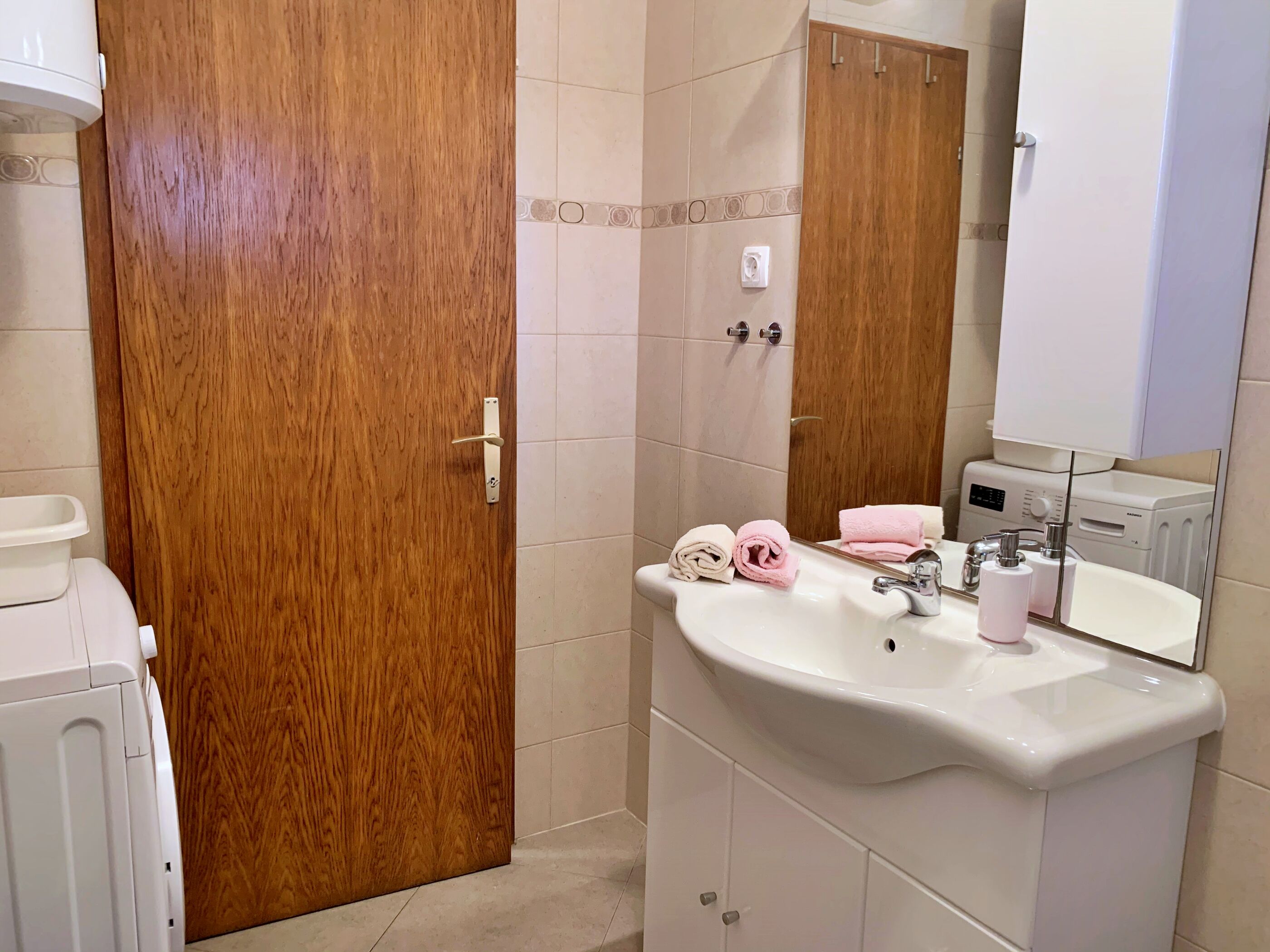 Apartments Viola 64391-A1