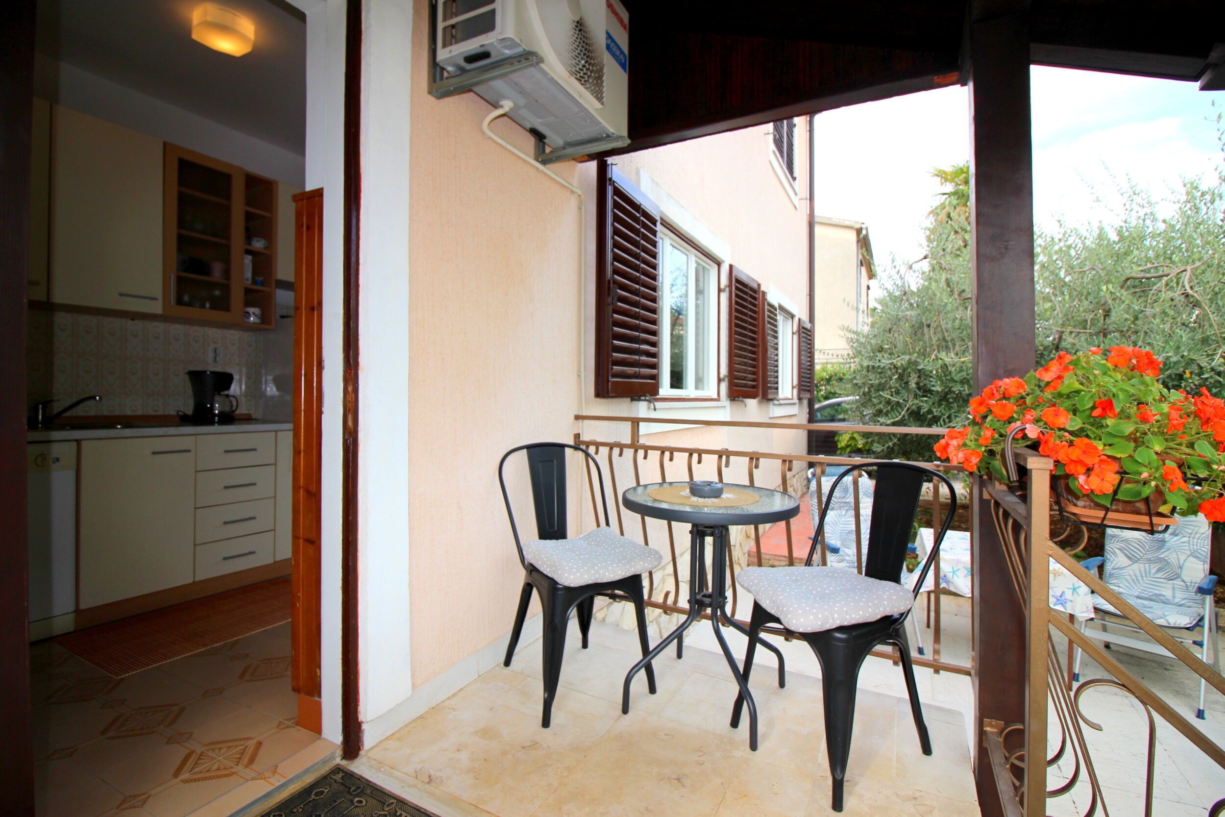 Apartments Aurora 15504-A1