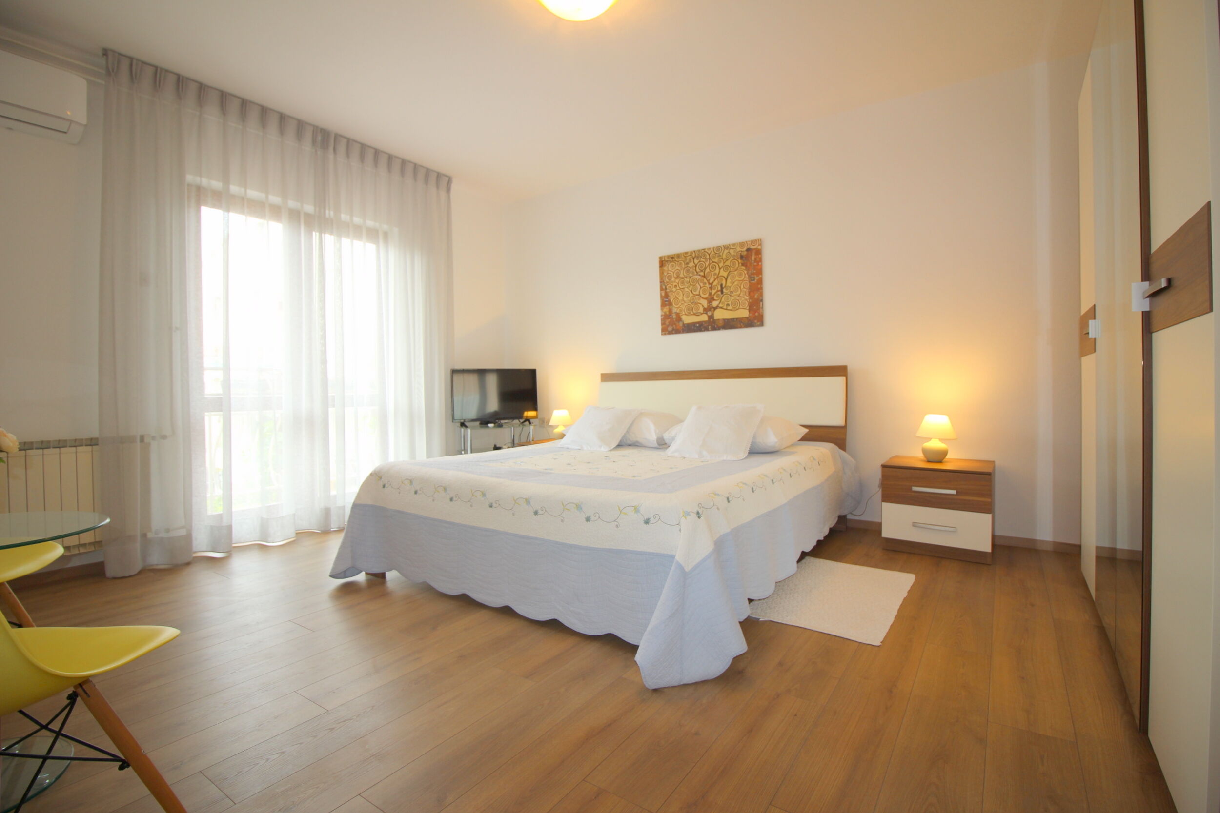 Apartments Aurora 15504-A2