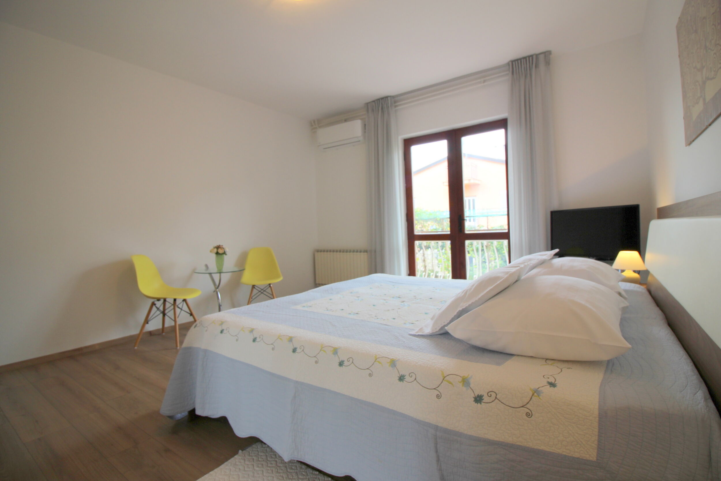 Apartments Aurora 15504-A2