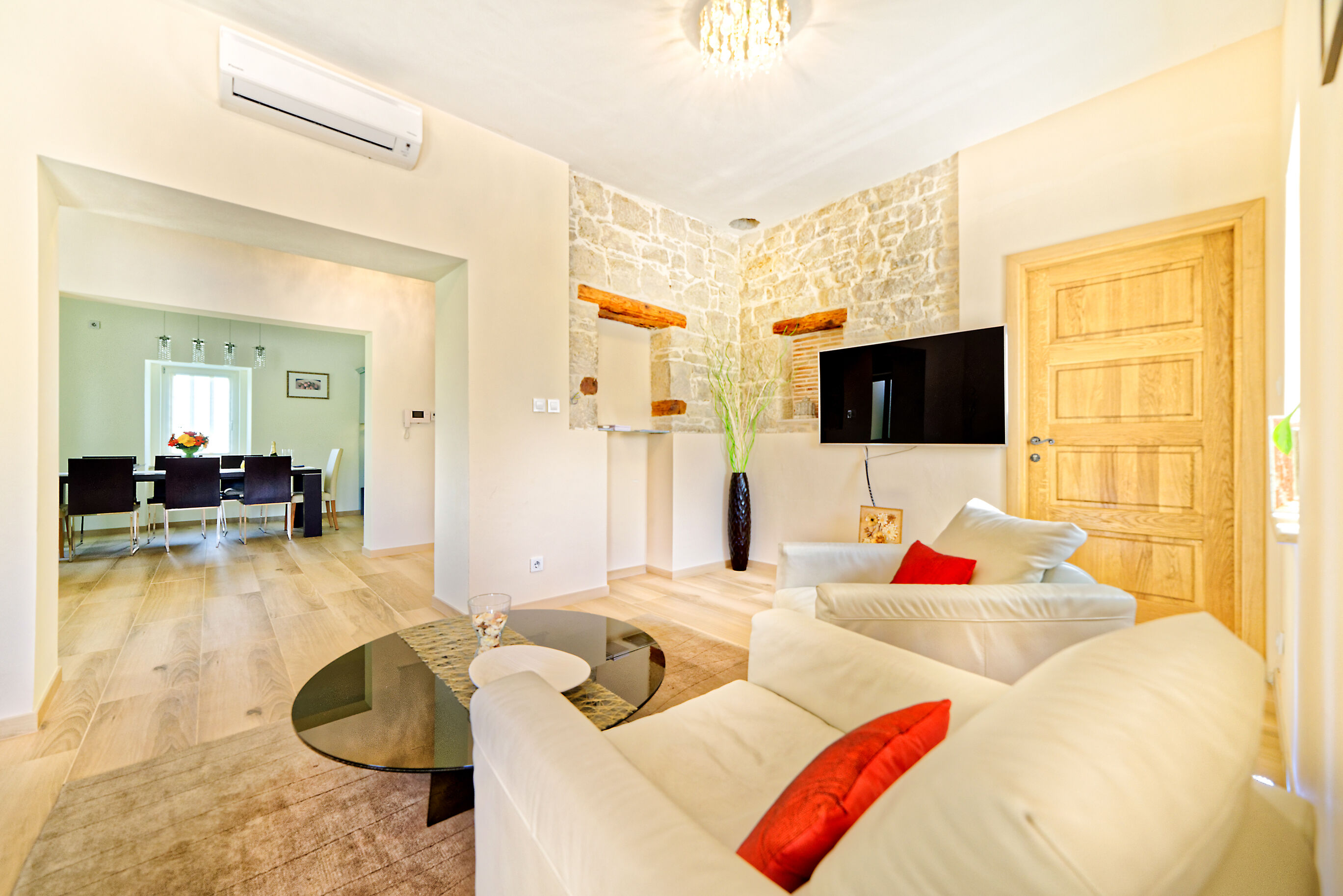 Villa Demetra s bazenom i predivnim pogledom na Motovun V8931-K1
