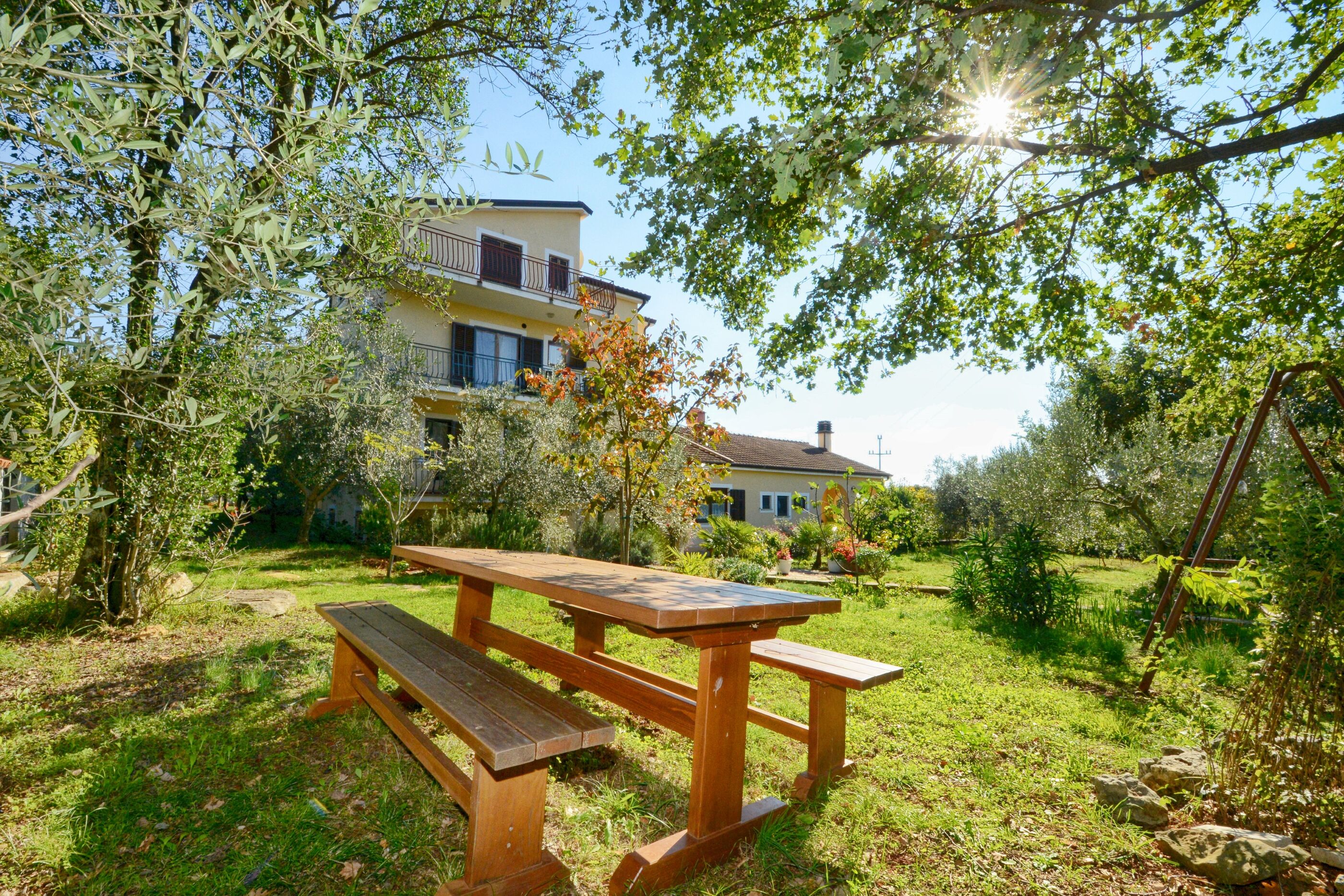 Photo of Apartments Albina Valiza