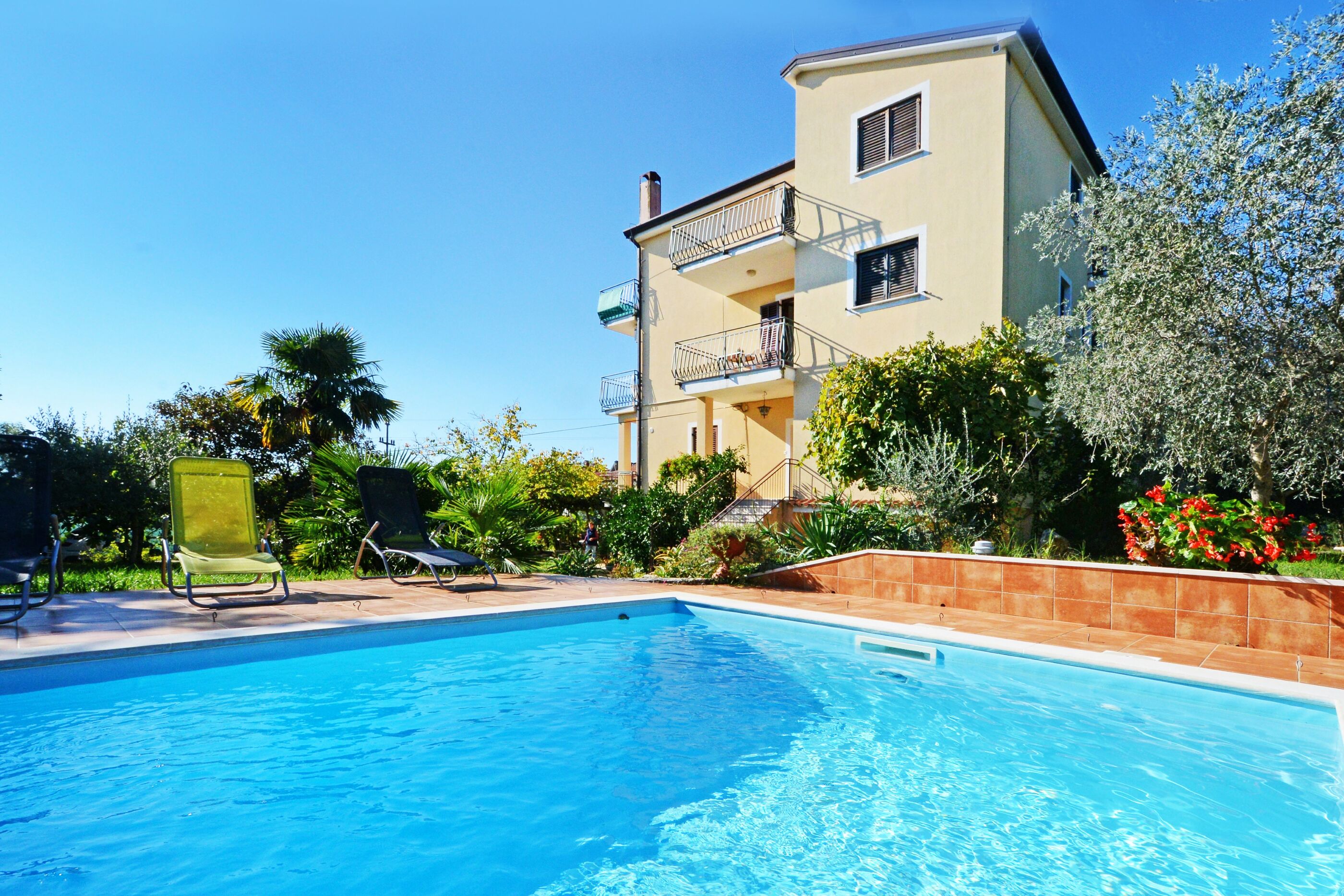 Photo of Apartments Albina Valiza