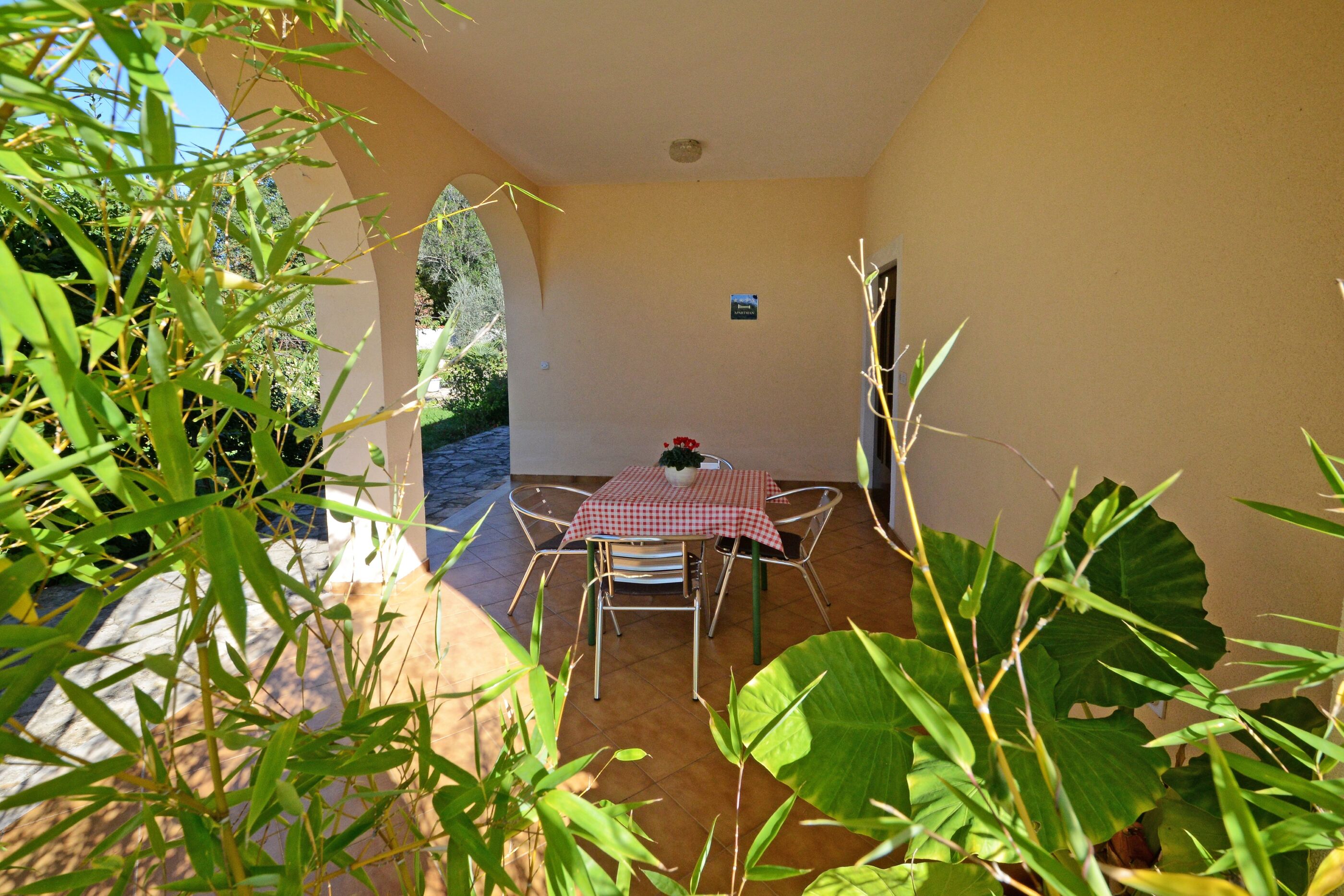 Apartments Albina Valiza 79179-A1