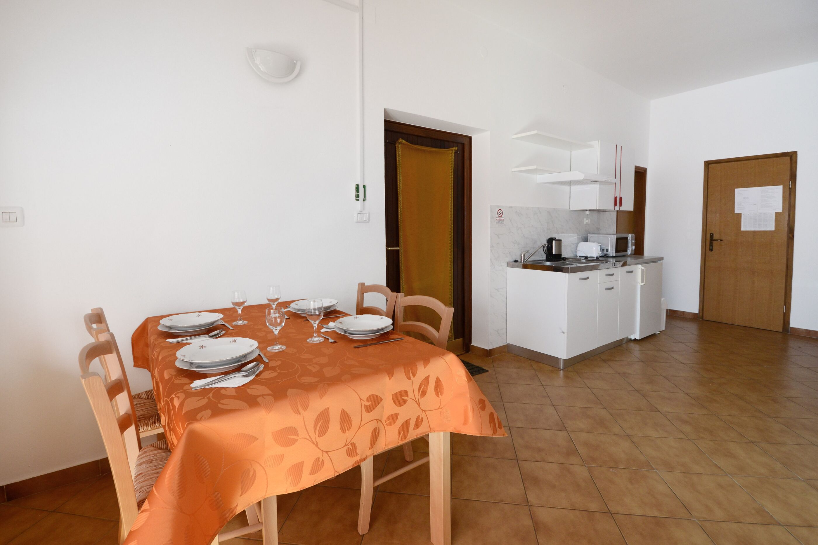 Apartments Albina Valiza 79179-A1