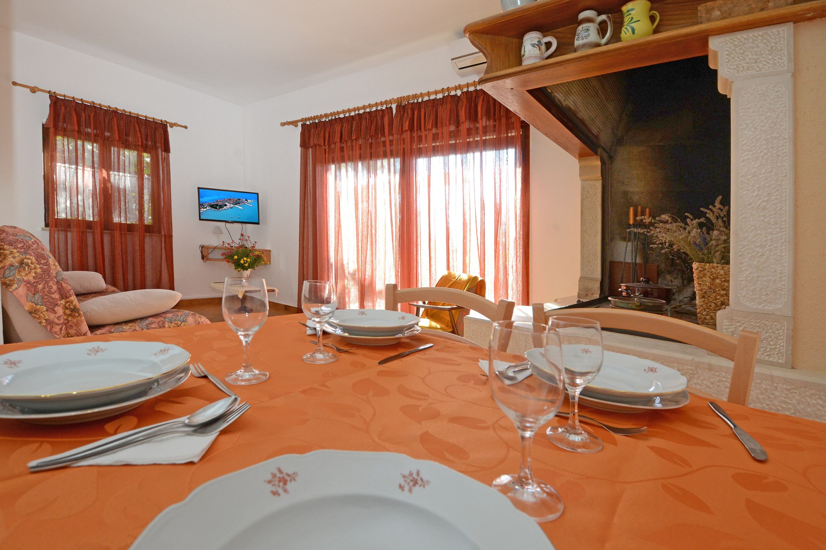 Apartments Albina Valiza 79179-A1