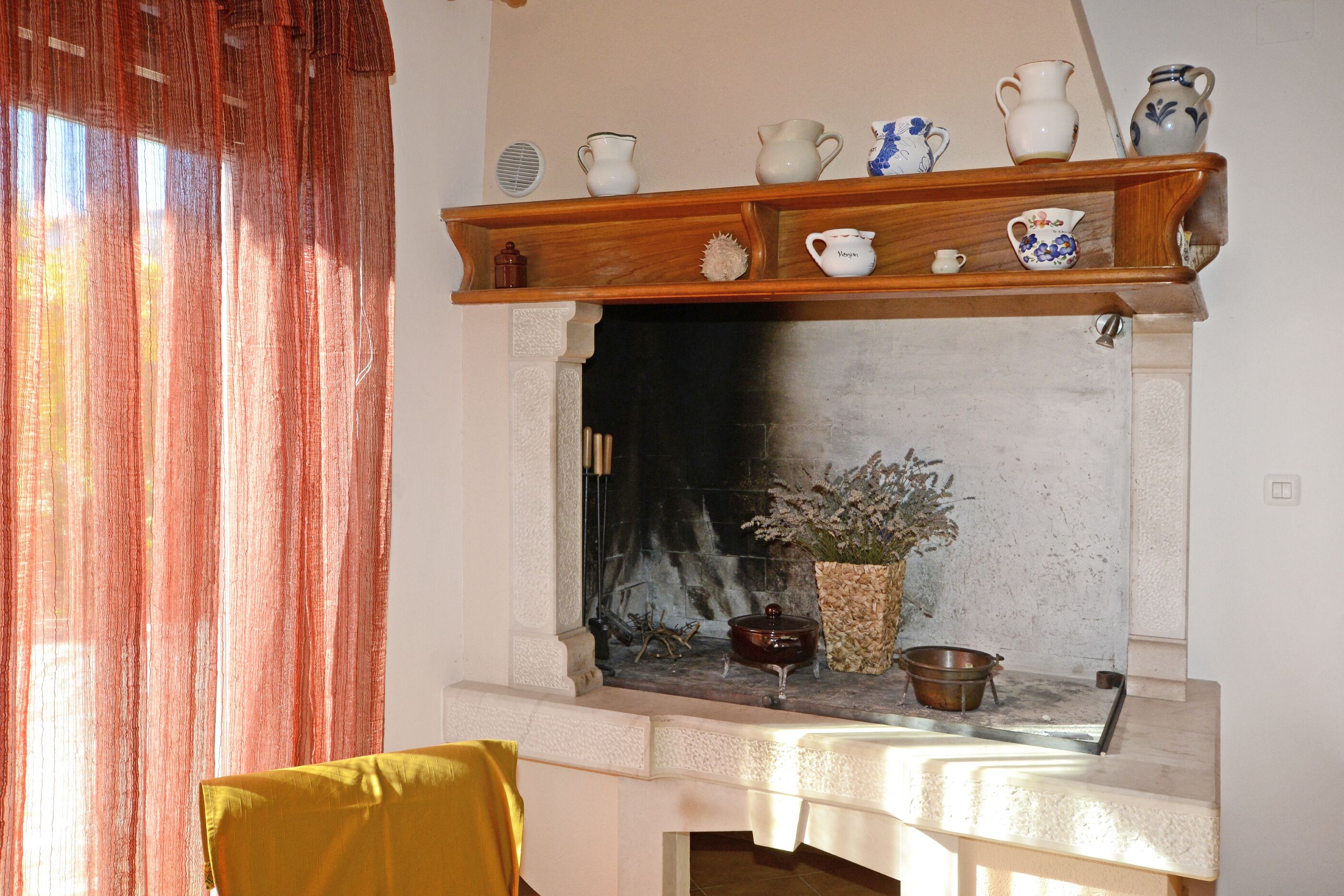 Apartments Albina Valiza 79179-A1