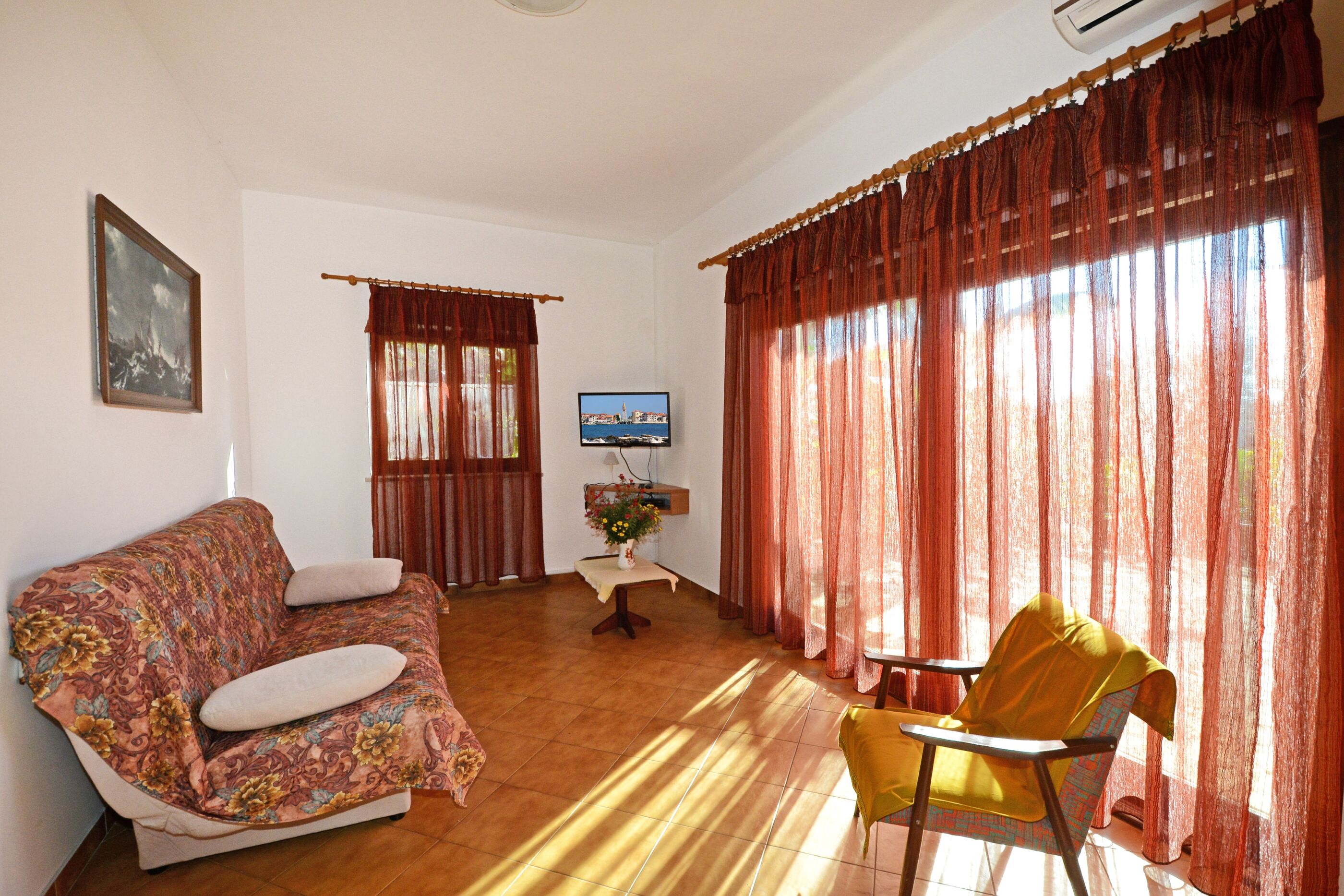 Apartments Albina Valiza 79179-A1