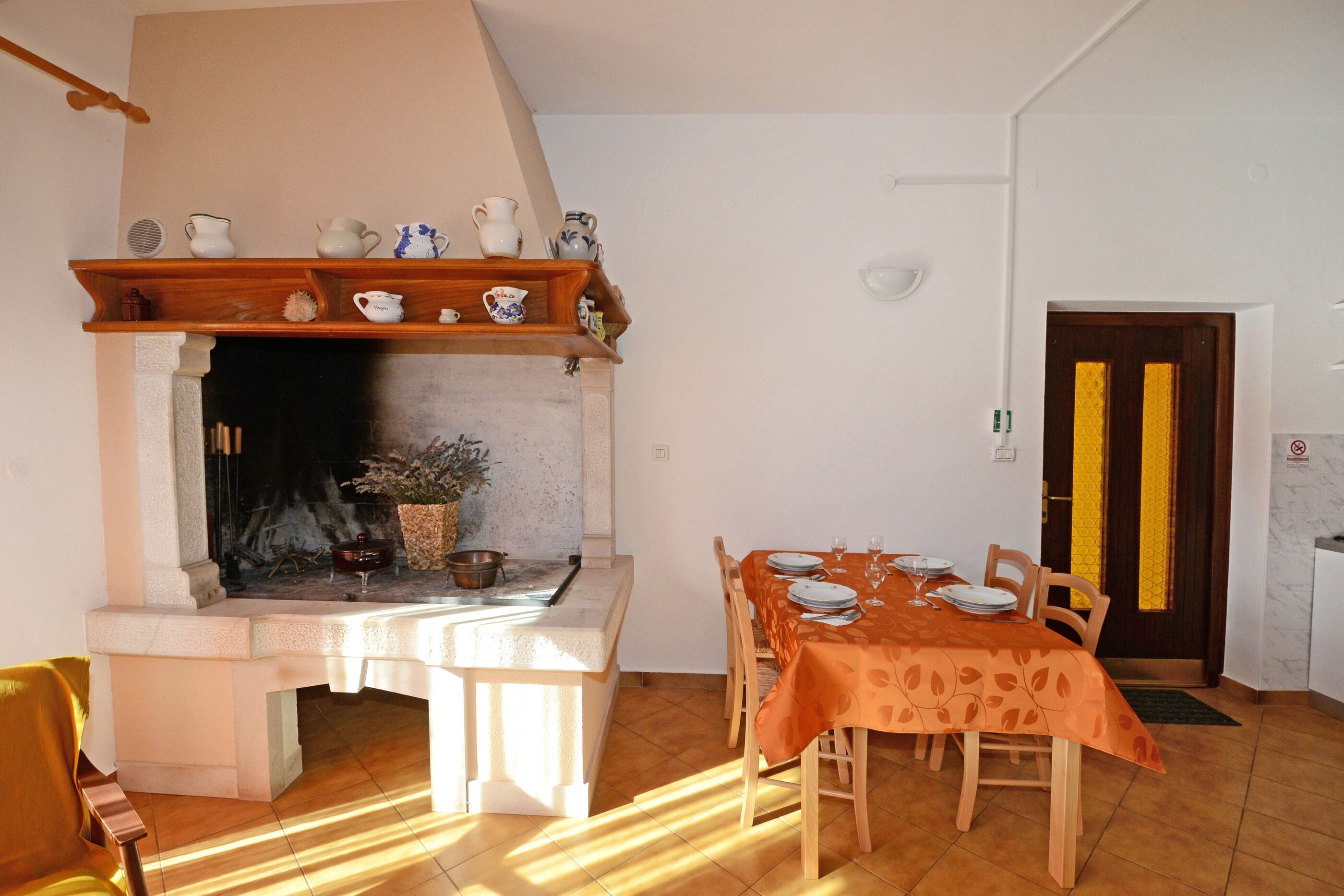 Apartments Albina Valiza 79179-A1